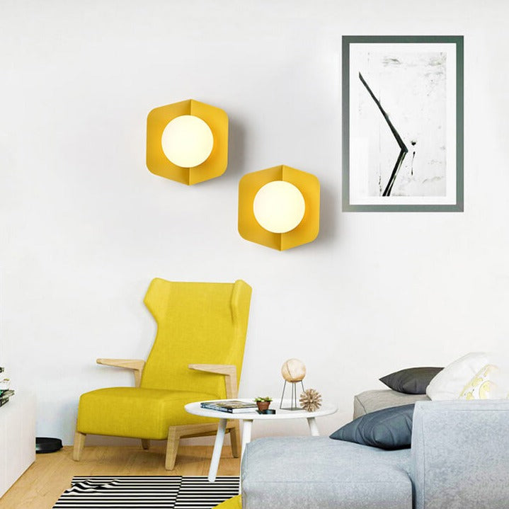 Veltryx | Minimalistische Matglazen Bol Moderne Metalen Wandlamp