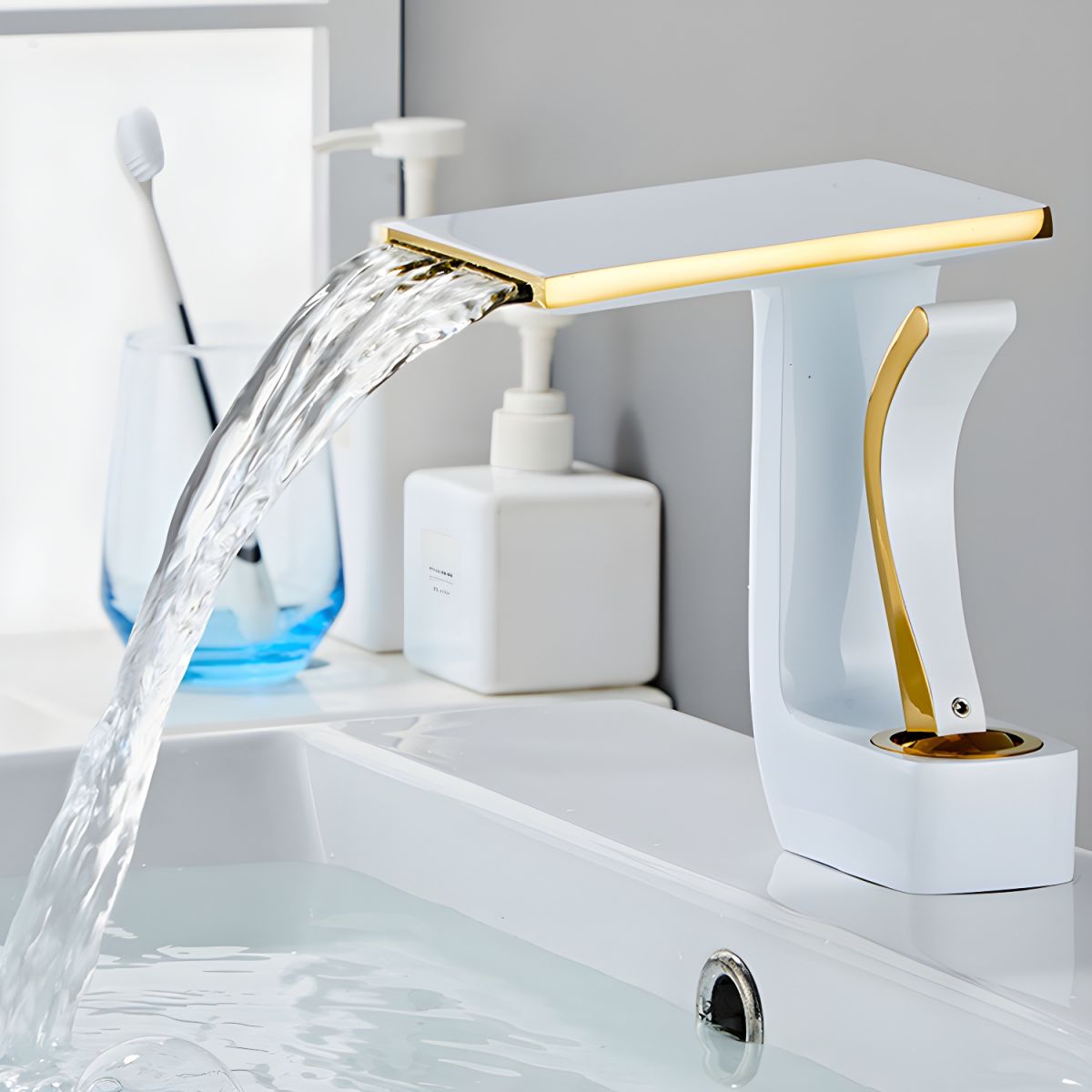 Elduvare | Moderne Hellende Silhouet Tuit Centerset Enkelhendel Badkamer Wastafelkraan