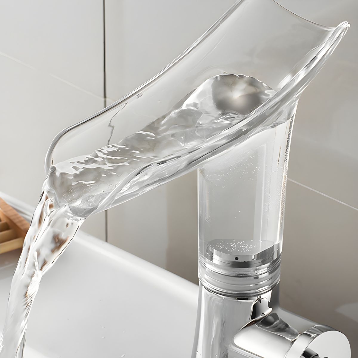 Elduvike | Moderne Boogprofiel Waterval Badkamerkraan