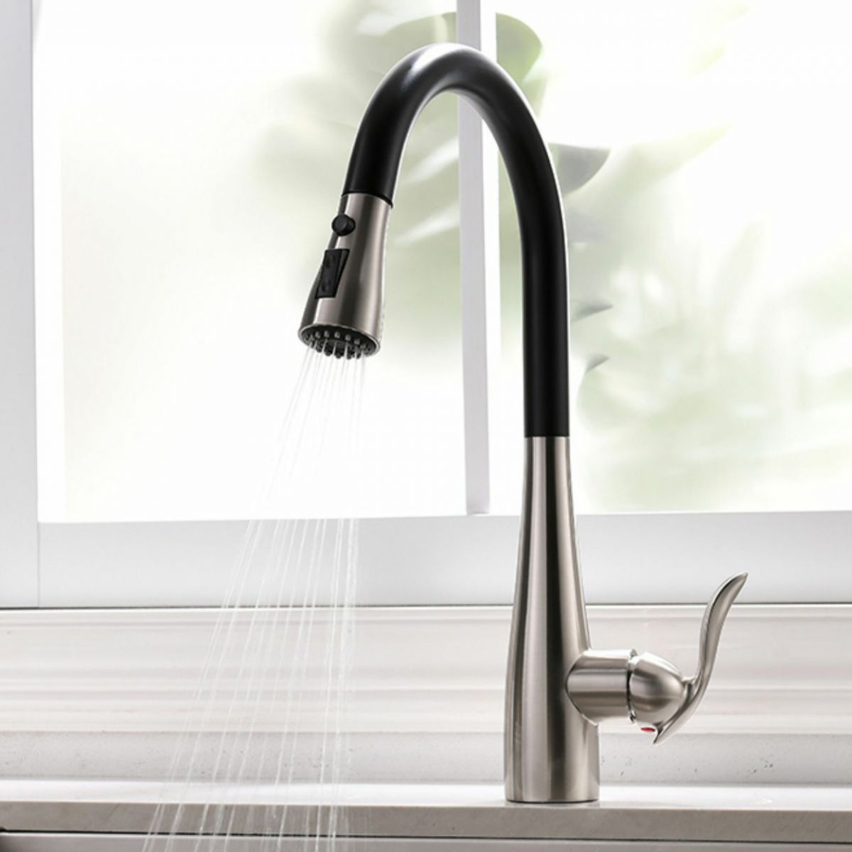 Thavilk | Nordic Gooseneck Draaikraan Keukenkraan