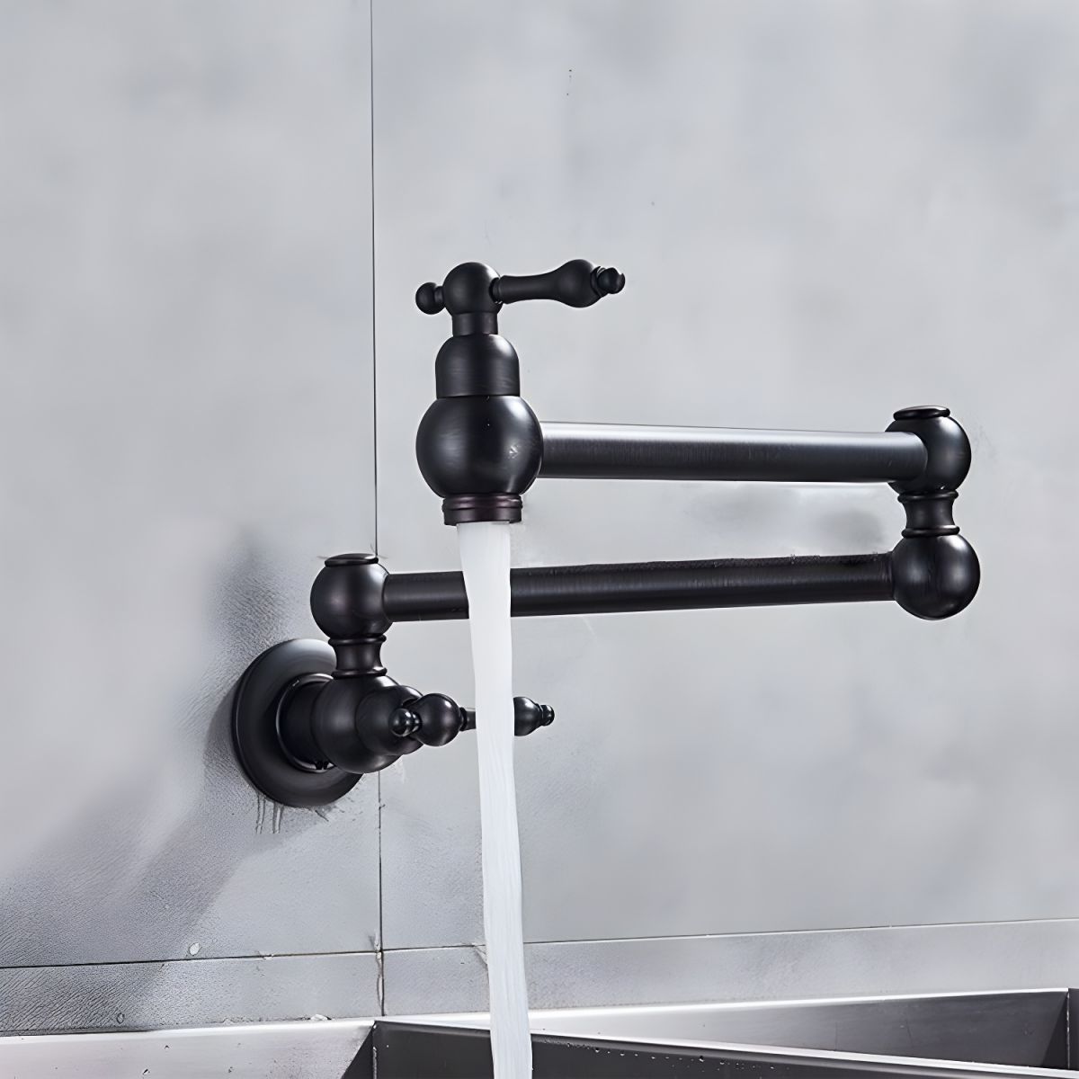 Arvikee | Elegante Wandgemonteerde Articulerende Arm Keukenpotvuller Kraan