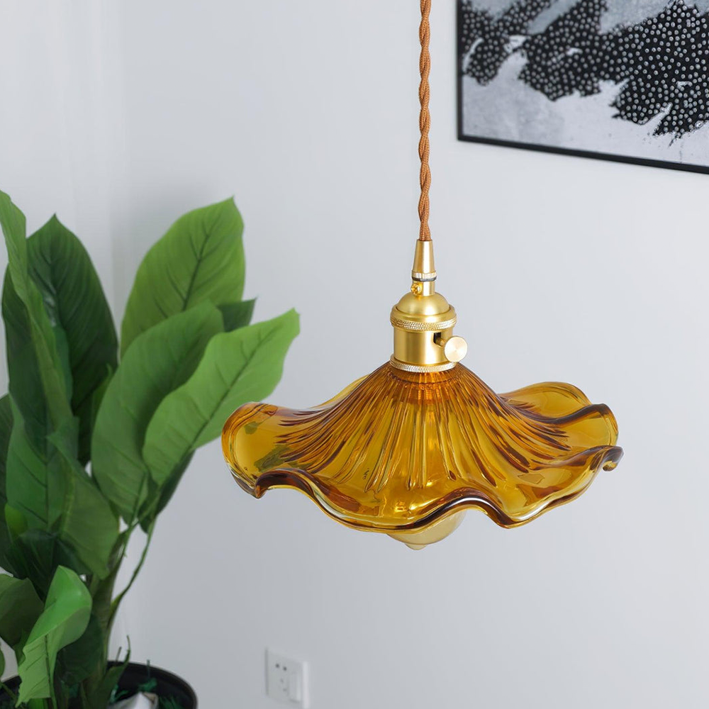 Floria | Elegante Hibiscus Bloemvormige Geprofileerde Glazen Hanglamp