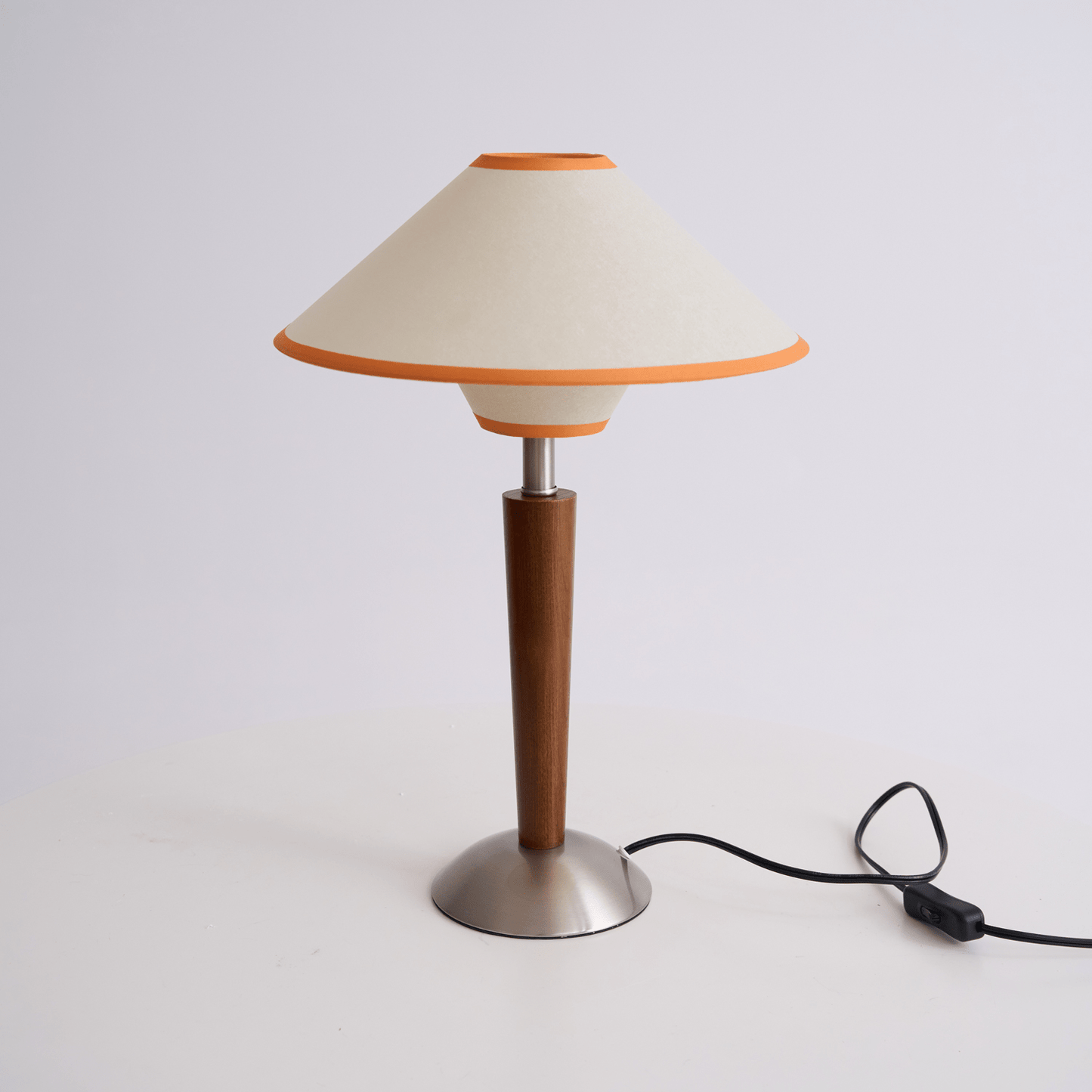 Zymorica | Midcentury Moderne Notenhouten Kolom Accent Tafellamp