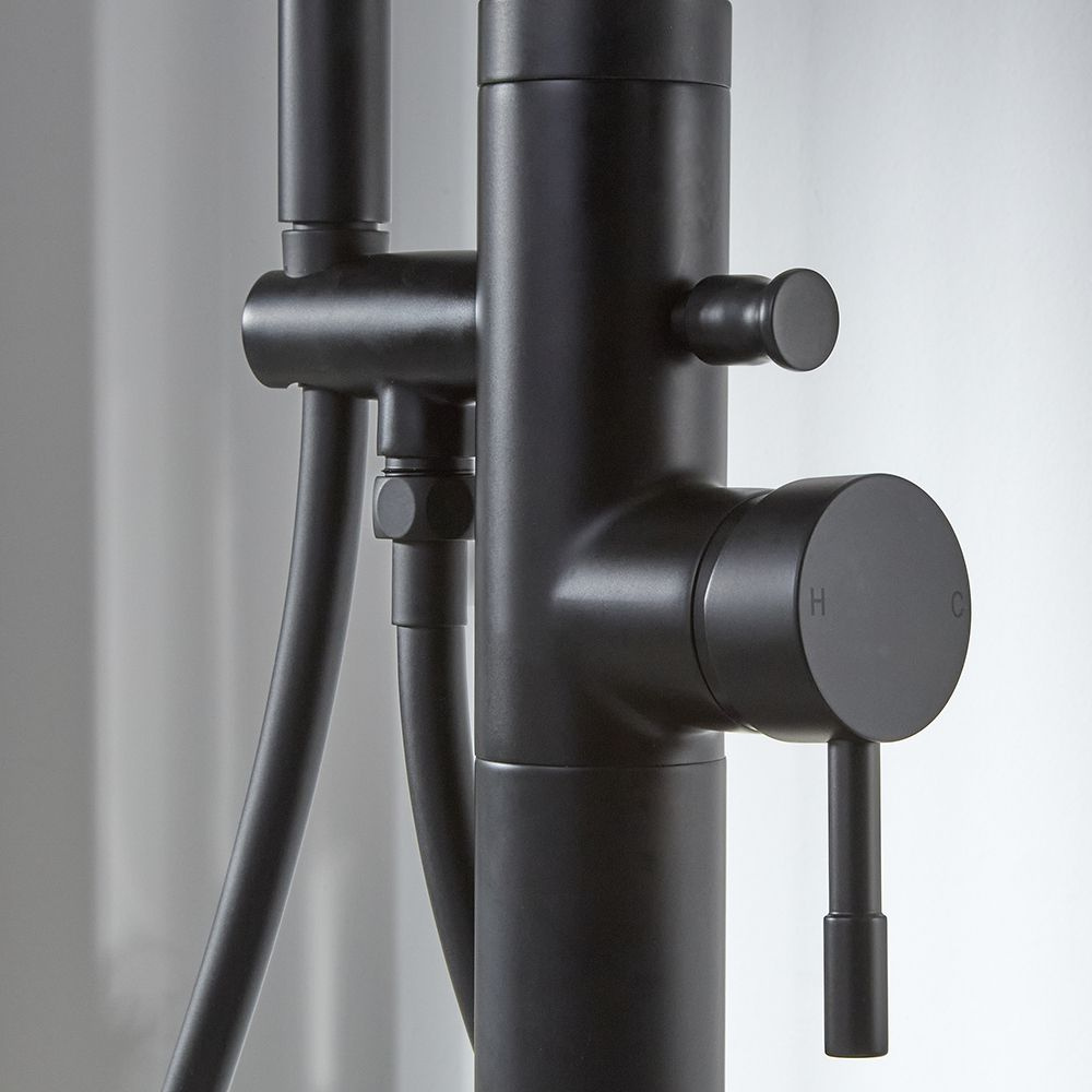 Aquila | Moderne Vrijstaande Douchemengkraan met Gebogen Tuit