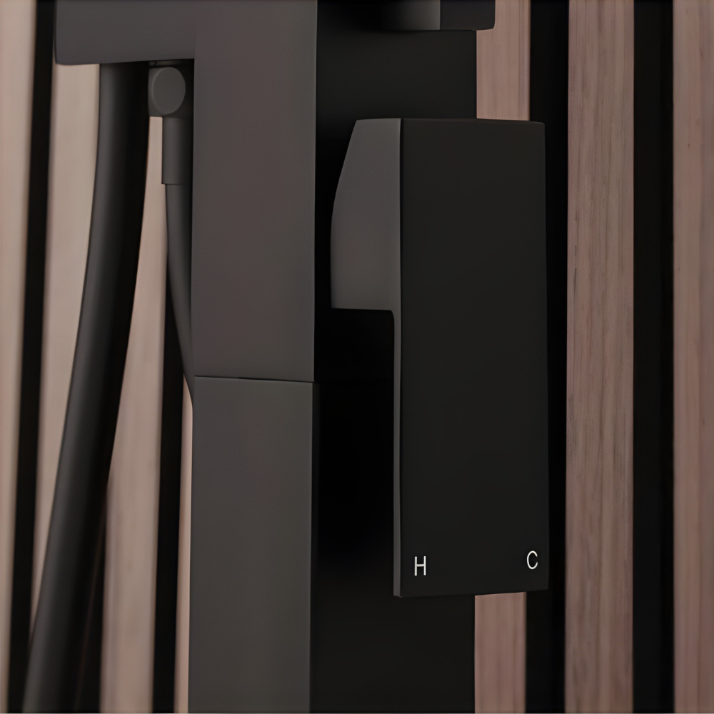 Kubik | Moderne Vierkante Vrijstaande Douchemengkraan Met Handdouche