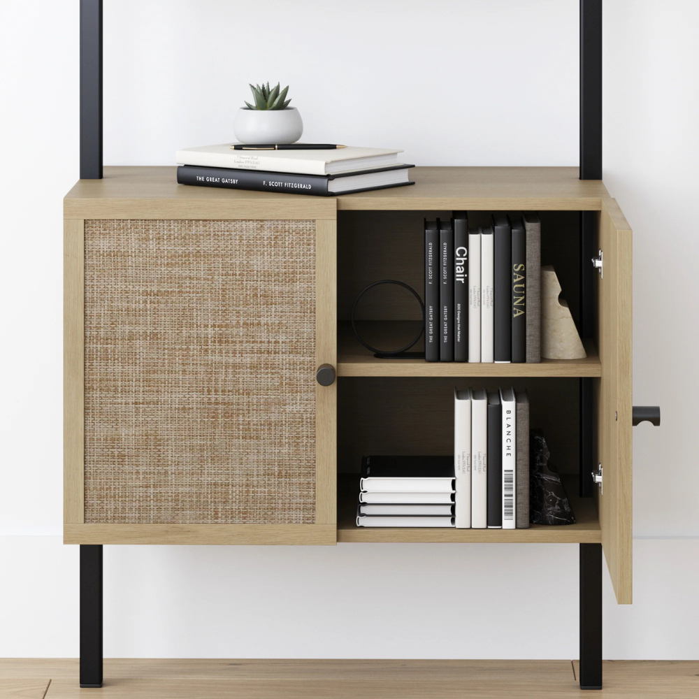Zenith | Moderne Ladder Boekenkast en Rieten Deur Opbergkast met Houten Planken