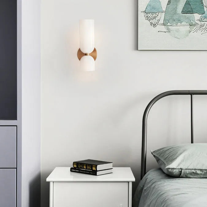 Vaelora | Cilindrische Geprofileerde Glazen Verticale Kolom Wandlamp