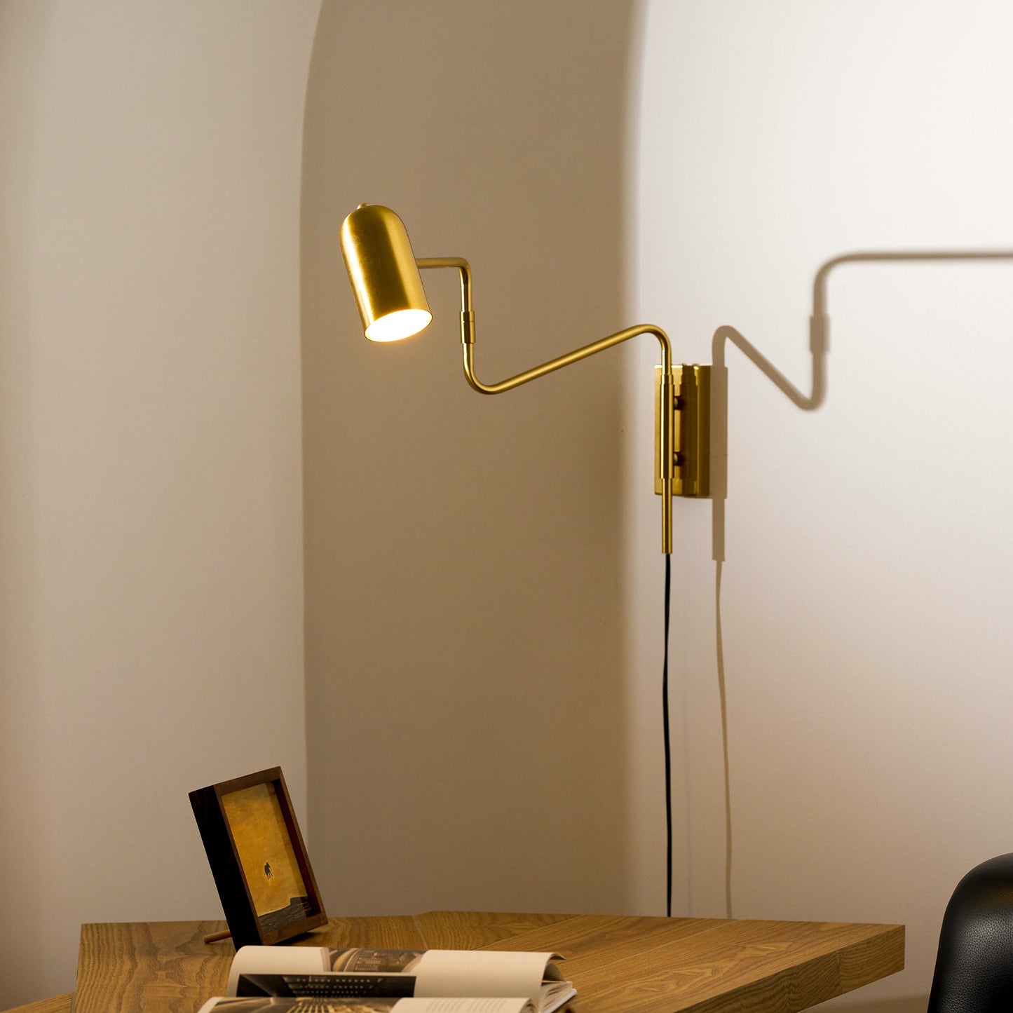Kelsigore | Minimalistische draaibare scharnierarm geometrische functionele wandlamp