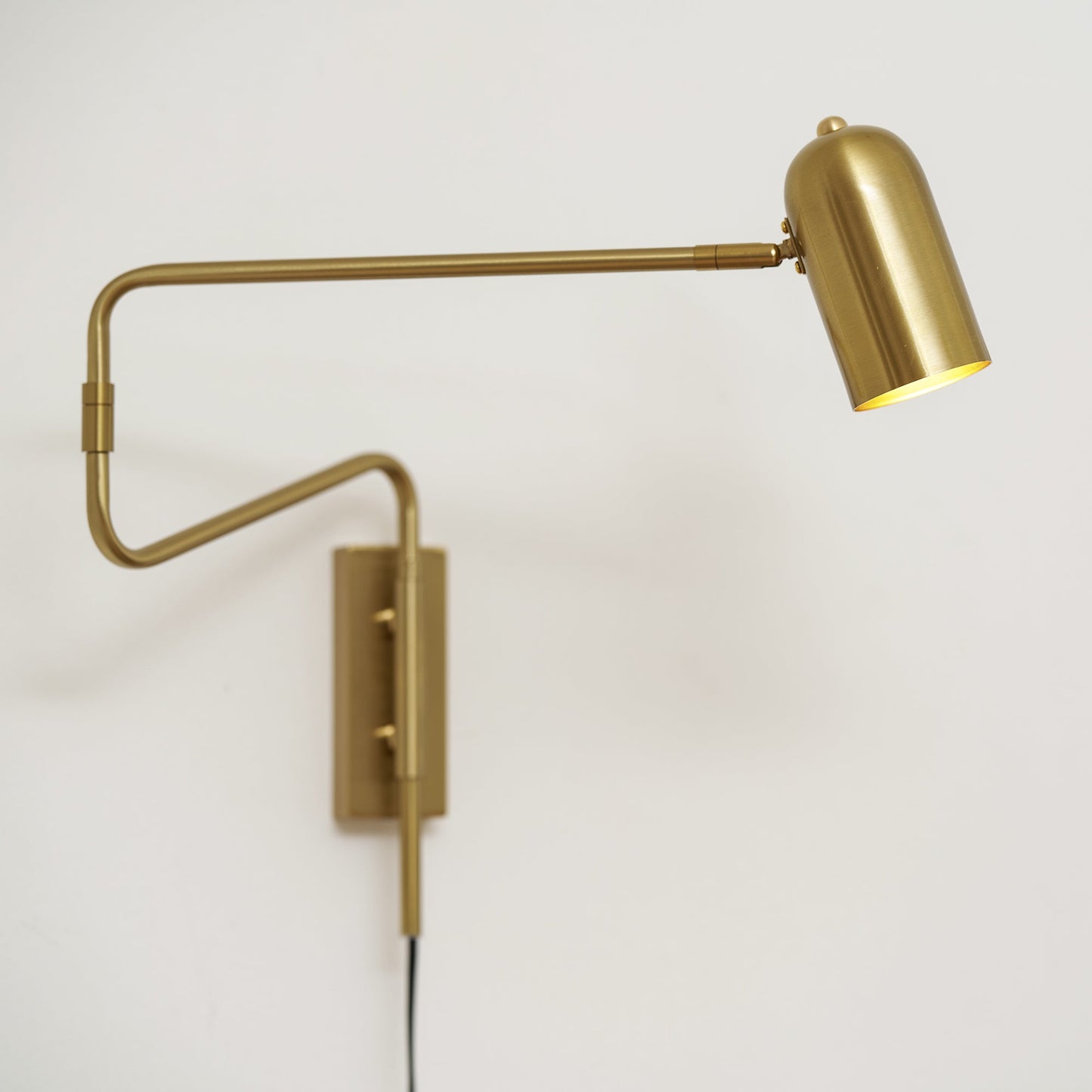 Kelsigore | Minimalistische draaibare scharnierarm geometrische functionele wandlamp