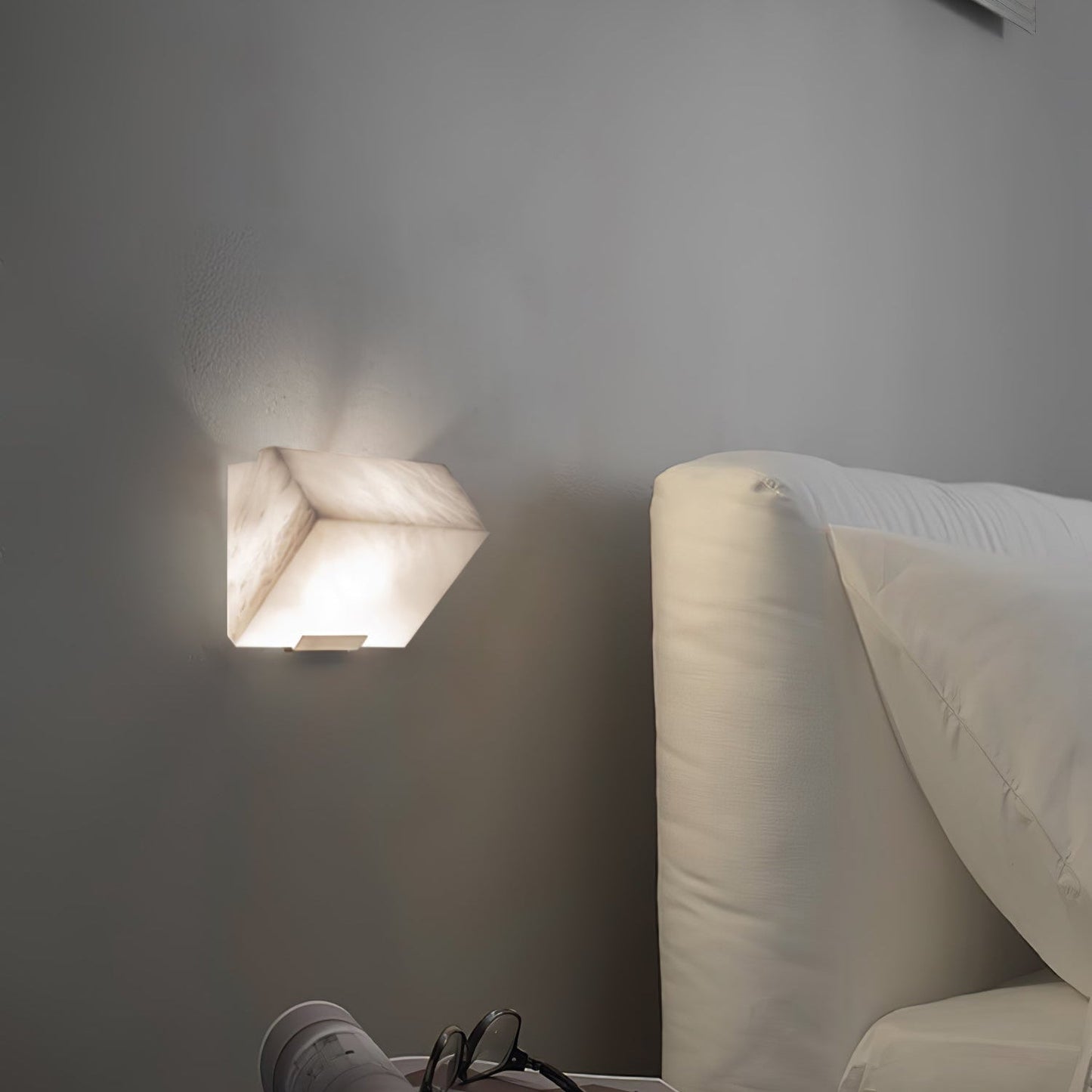 Luvidior | Architectonische Kolom Alabaster Steen Blokken Wandlamp
