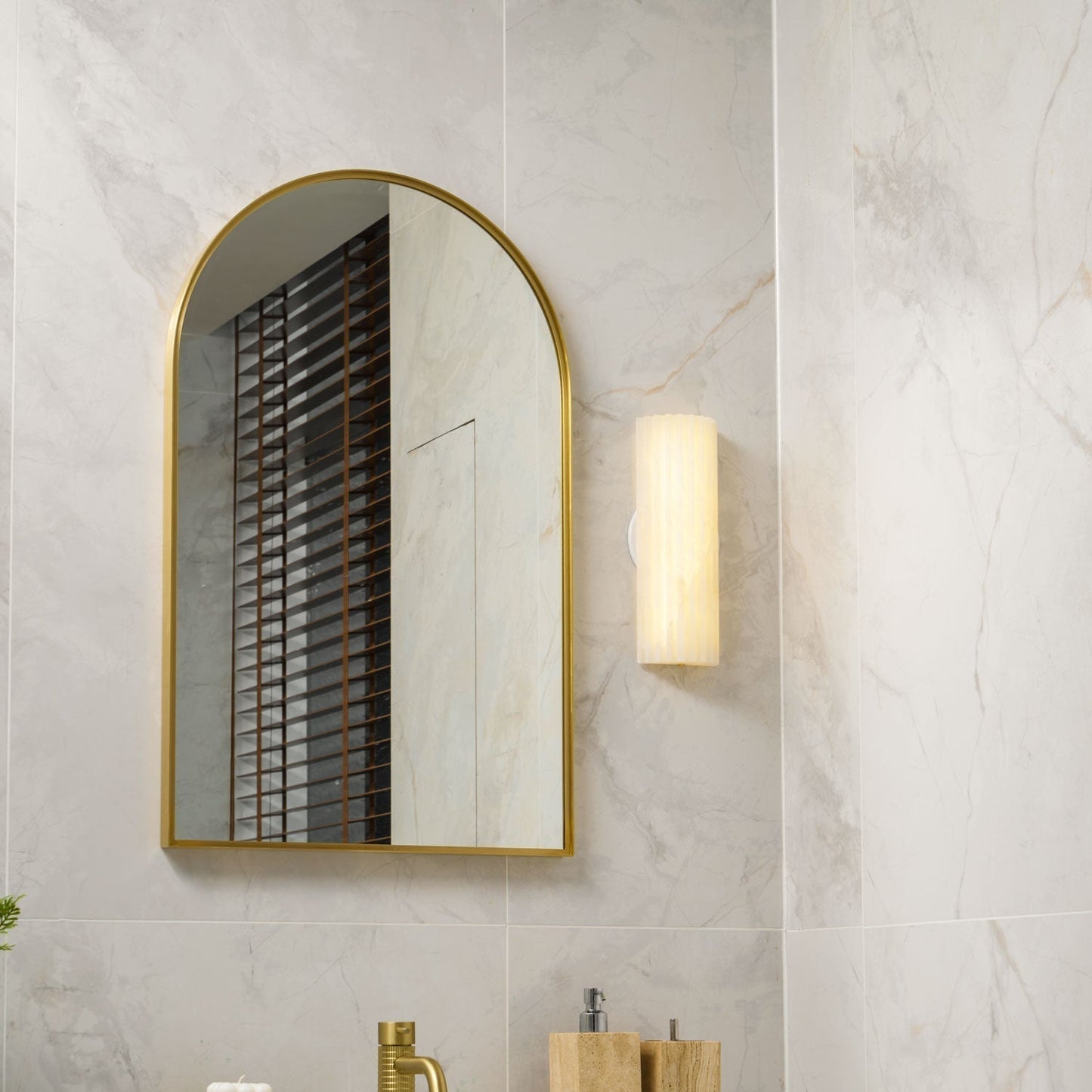 Orcari | Elegante Rechthoekige Alabaster Steen Wandlamp