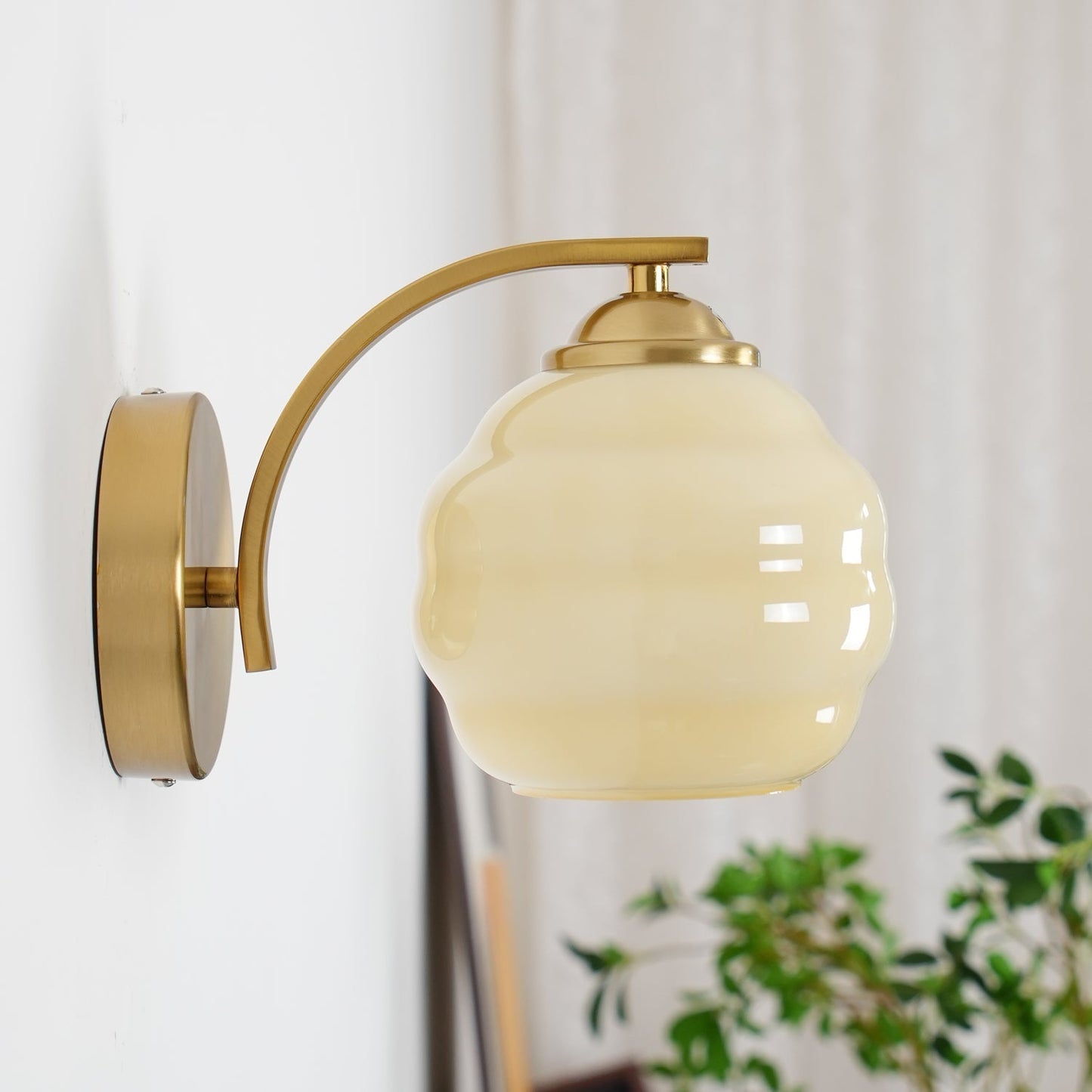 Thryndol | Geribbelde Glazen Bol Vintage Wandlamp