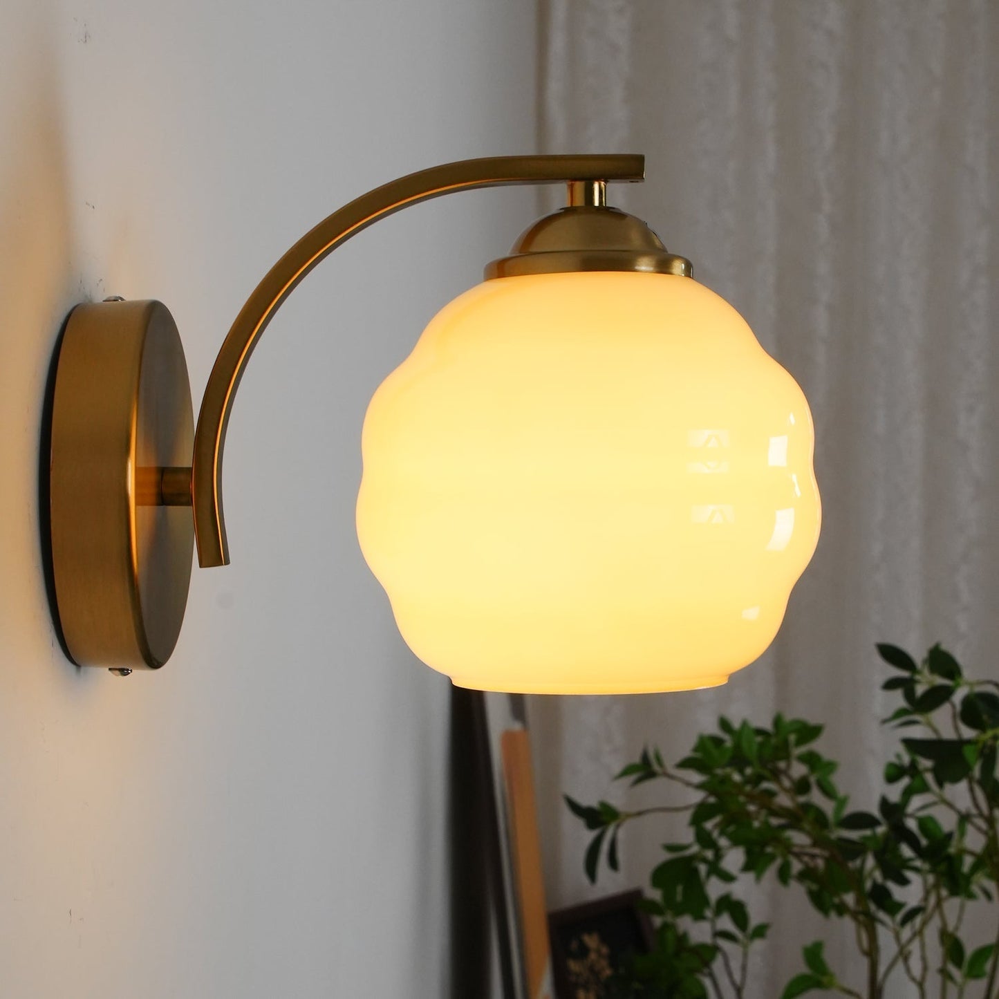 Thryndol | Geribbelde Glazen Bol Vintage Wandlamp