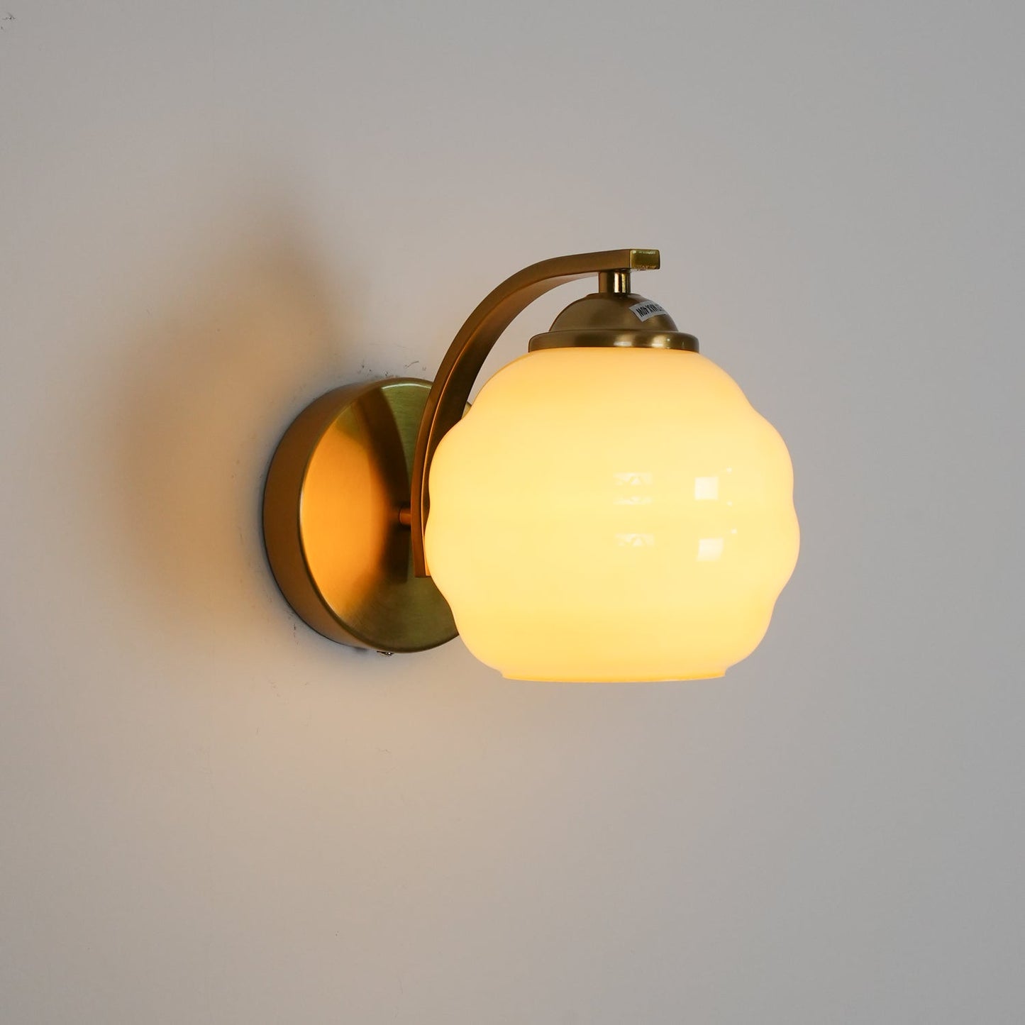 Thryndol | Geribbelde Glazen Bol Vintage Wandlamp