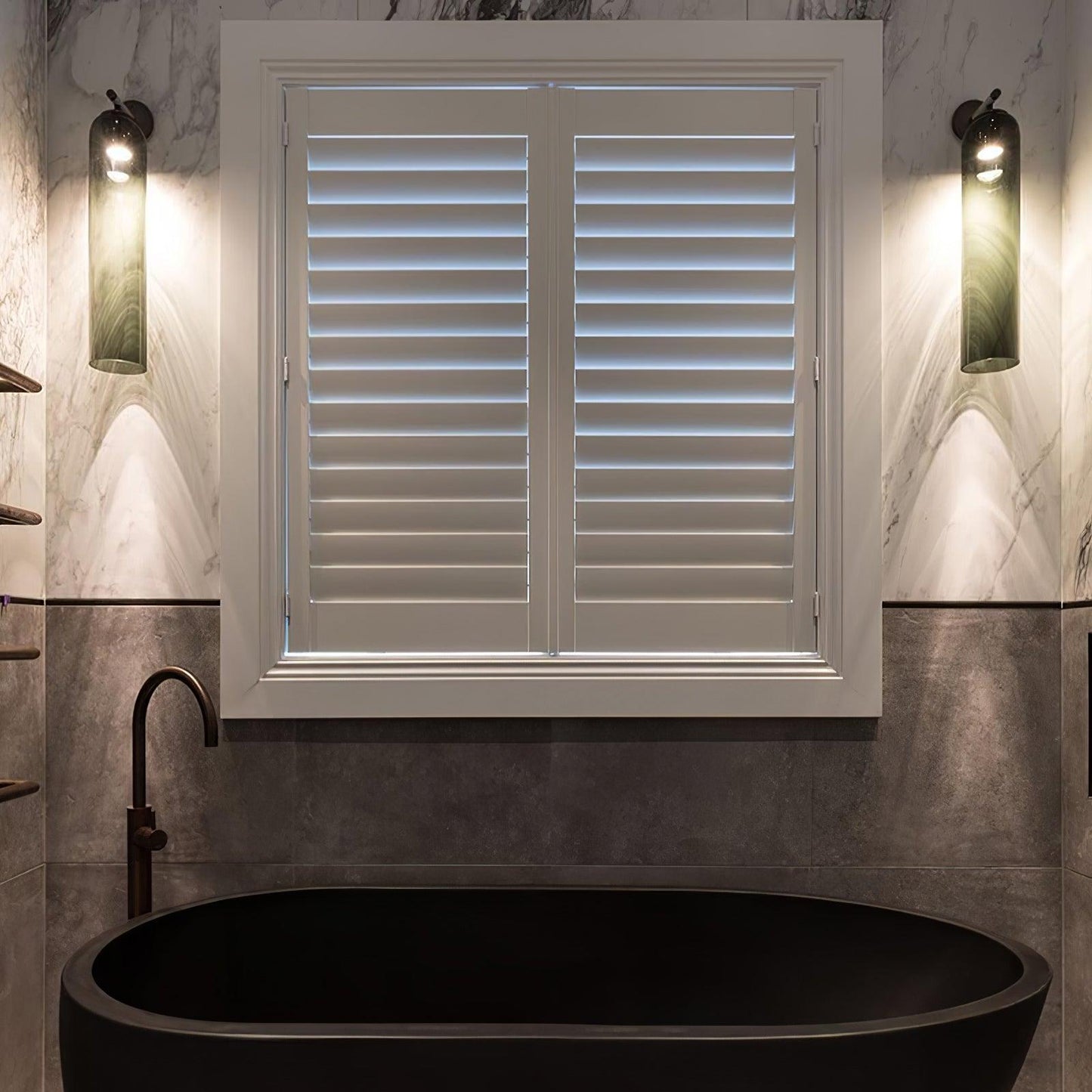 Luvia | Elegante Cilindrische Art Deco Glazen Wandlamp