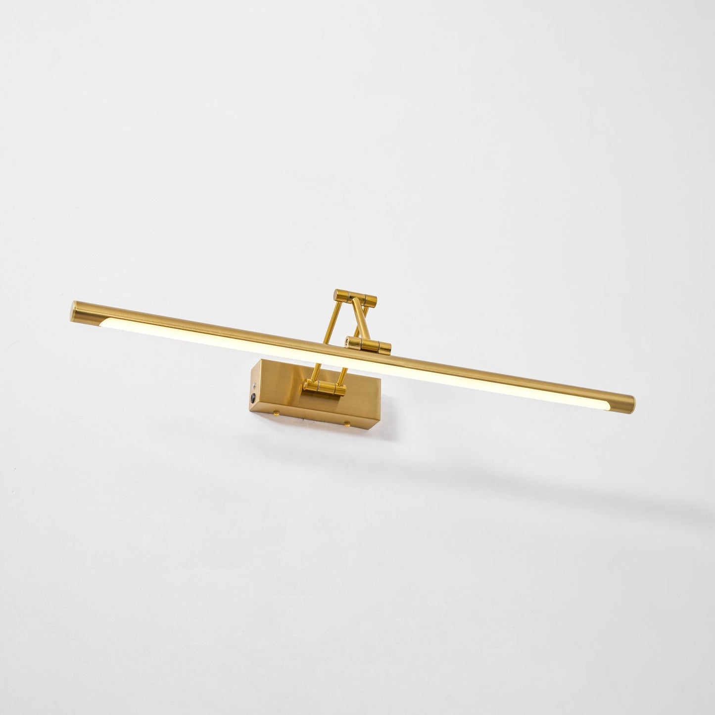 Tandreis | Strakke Architectonische Oplaadbare Wandlamp