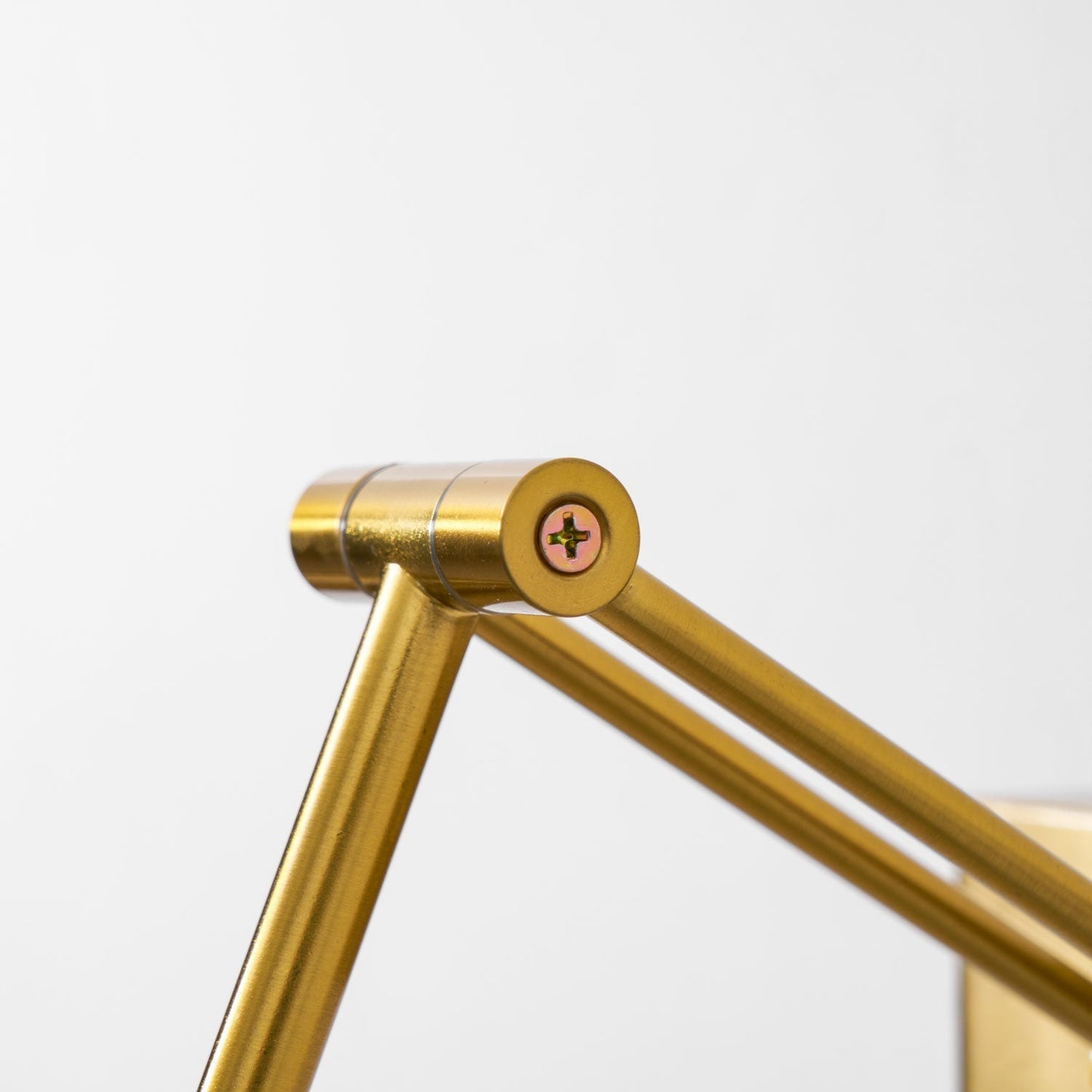 Tandreis | Strakke Architectonische Oplaadbare Wandlamp
