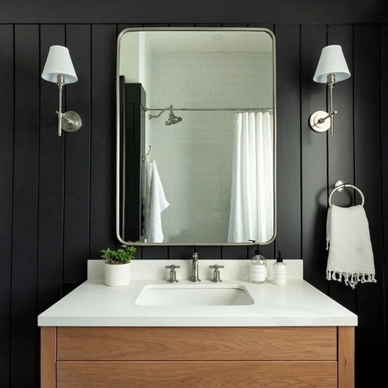 Edor | Elegante Antieke Wandlamp met Witte Tapered Linnen Schaduw