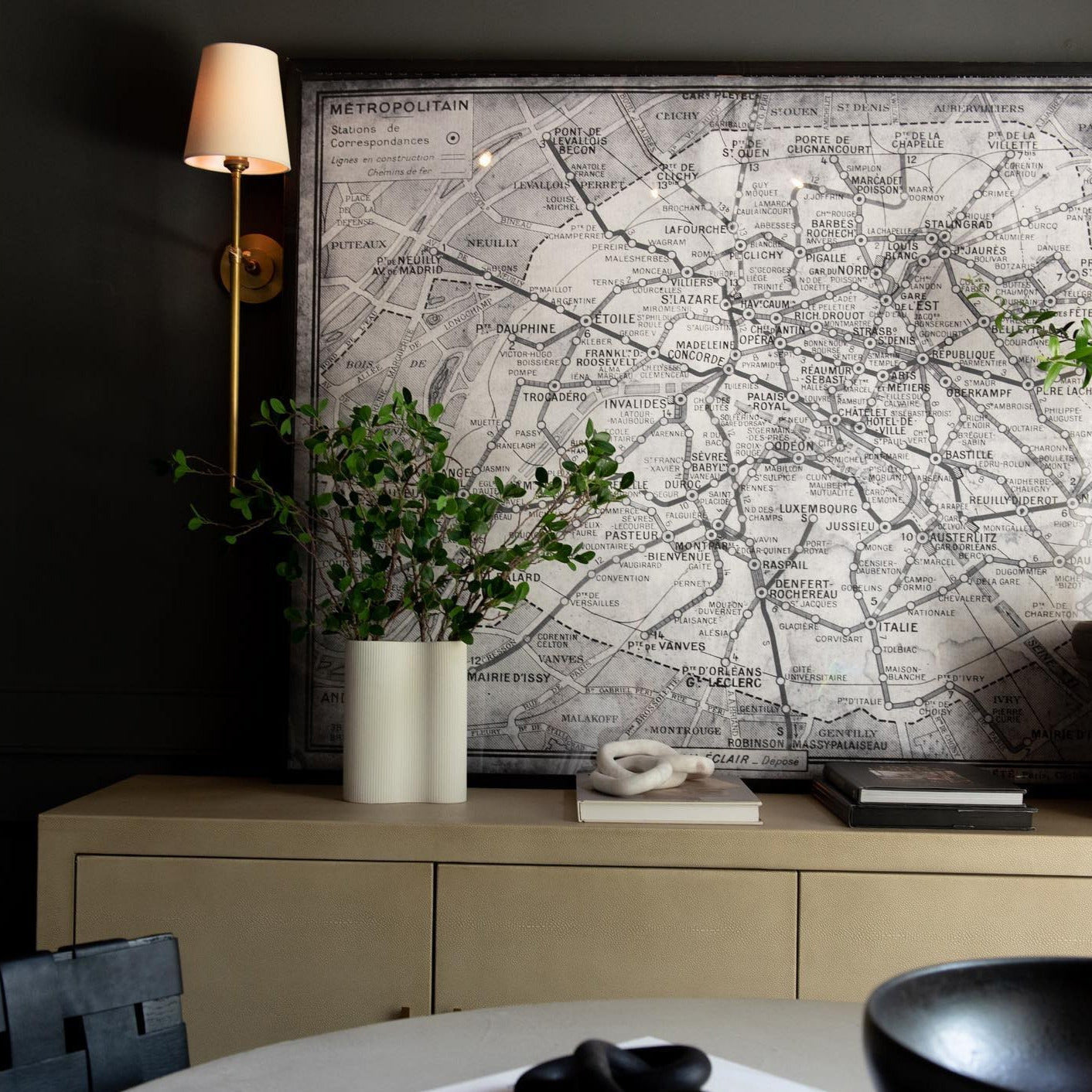 Edor | Elegante Antieke Wandlamp met Witte Tapered Linnen Schaduw