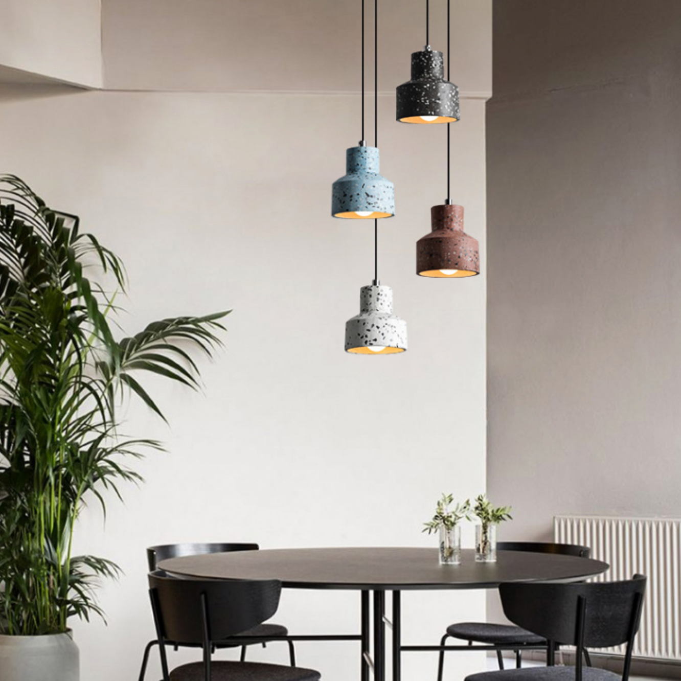 Thryvion | Gespetterde steenstructuur koepel hanglamp