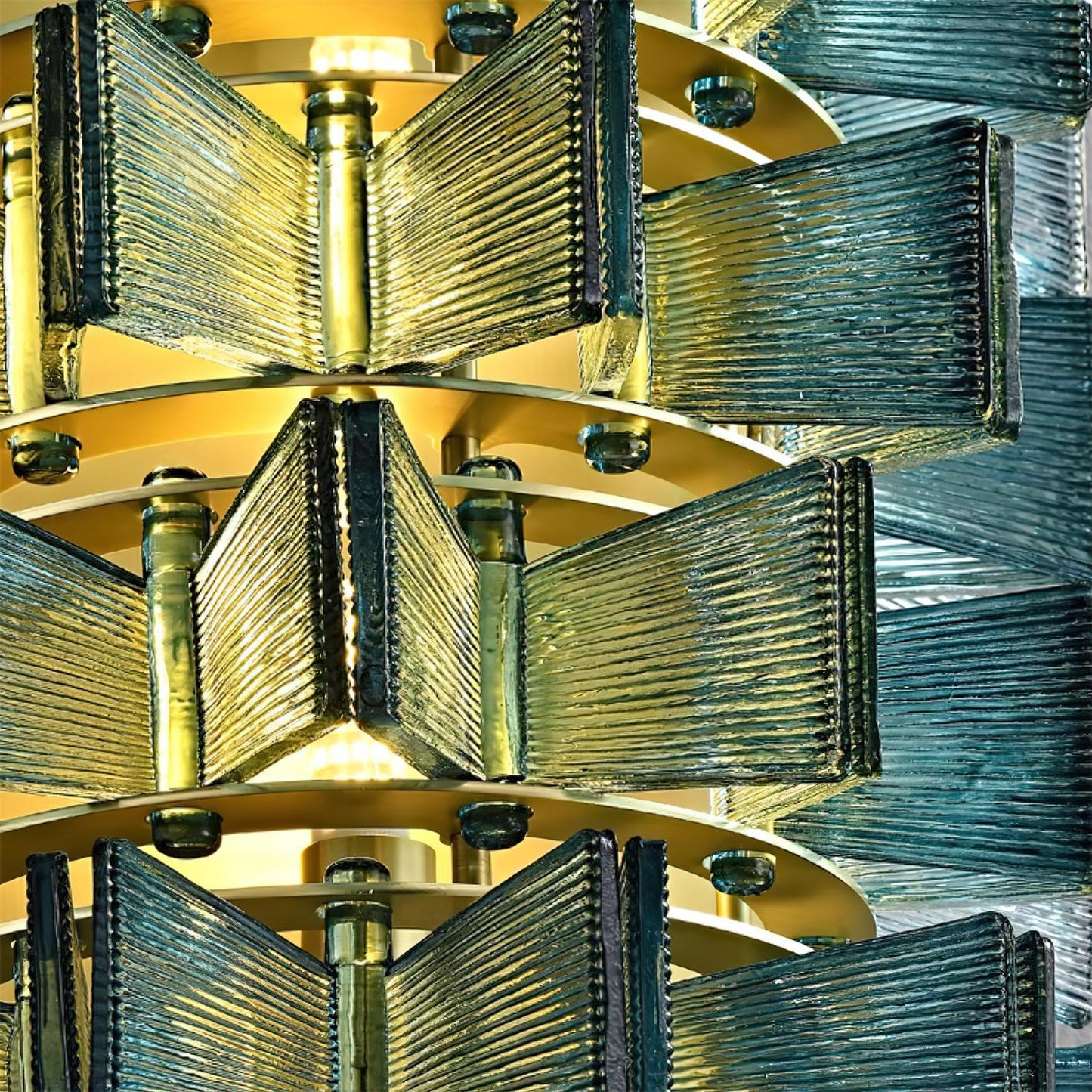 Luvidra | Lint Silhouet Geribbelde Glazen Architecturale Wandlamp