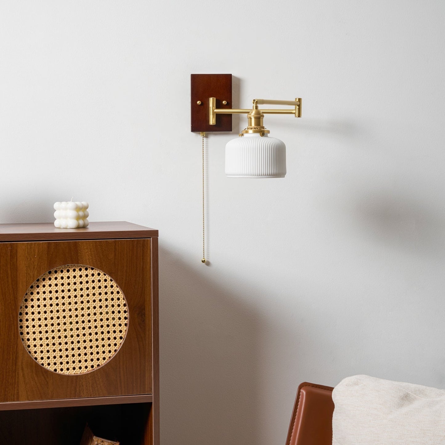 Kalythos | Moderne gesculpteerde hoekige keramische wandlamp