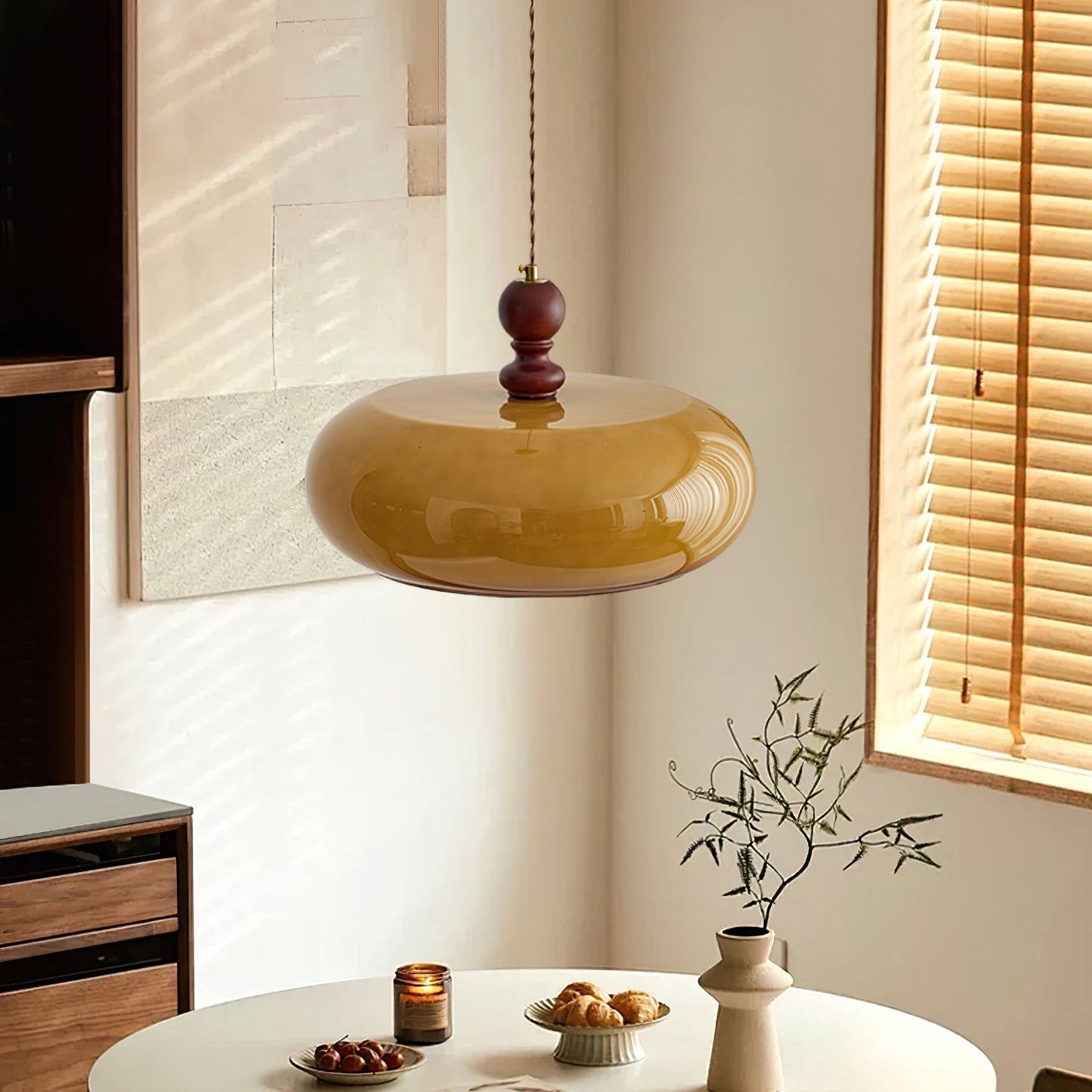 Valnord | Noordse Gebogen Amber Glazen Hanglamp