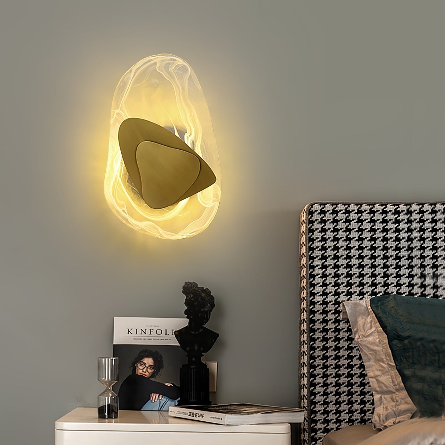 Zoryathen | Doorschijnende glazen geribbelde wandlamp