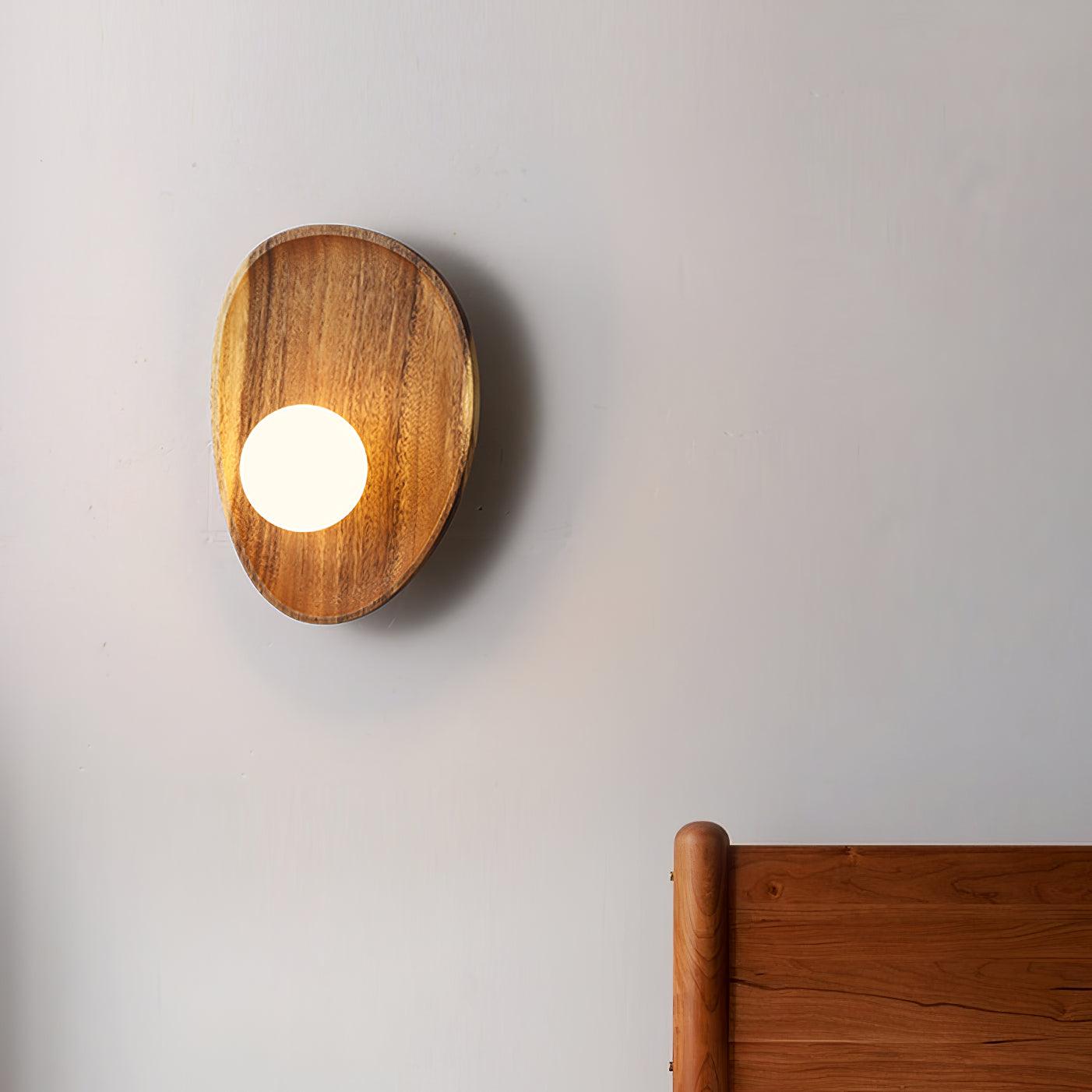 Merivane | Organische textuur glazen houten wandlamp