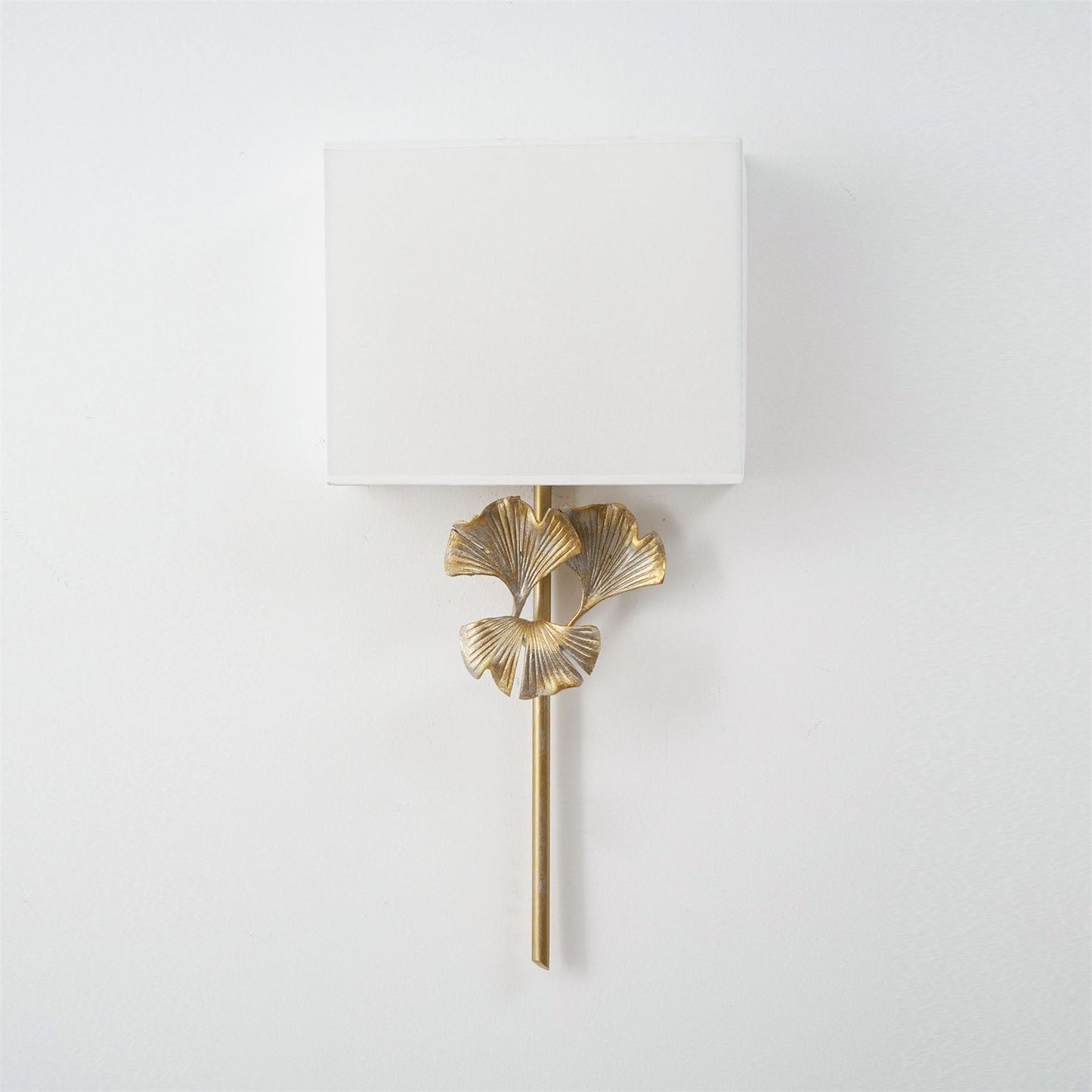 Juvox | Ginkgo Blad Gesculpteerde Stof Messing Schaduw Wandlamp