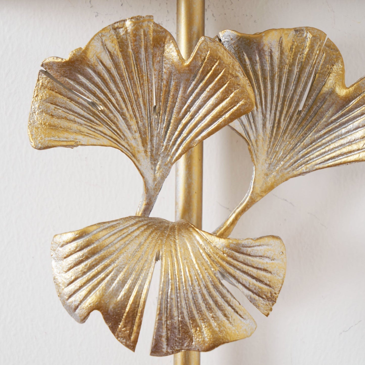 Juvox | Ginkgo Blad Gesculpteerde Stof Messing Schaduw Wandlamp