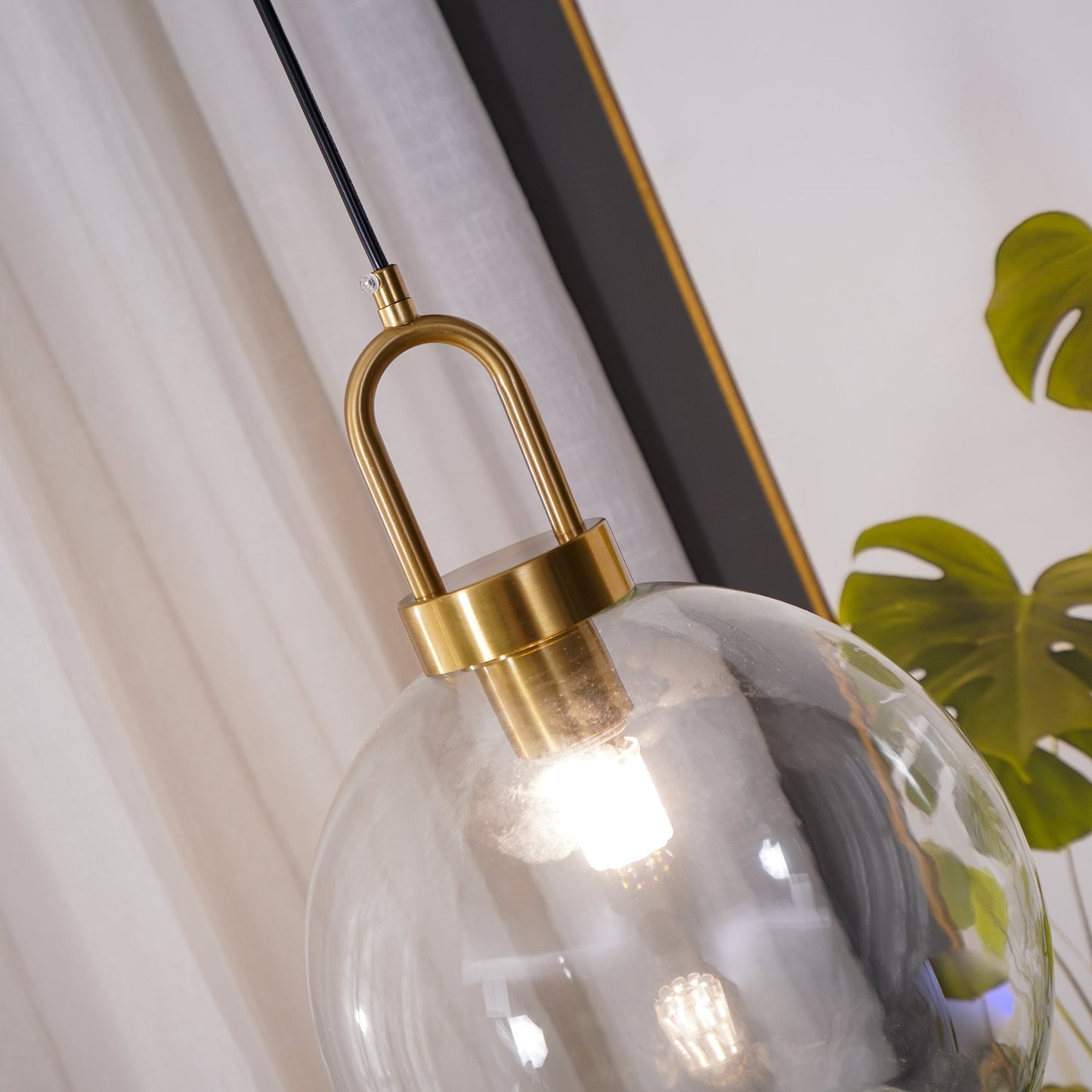 Kyntara | Hedendaagse Asymmetrische Elliptische Glazen Hanglamp