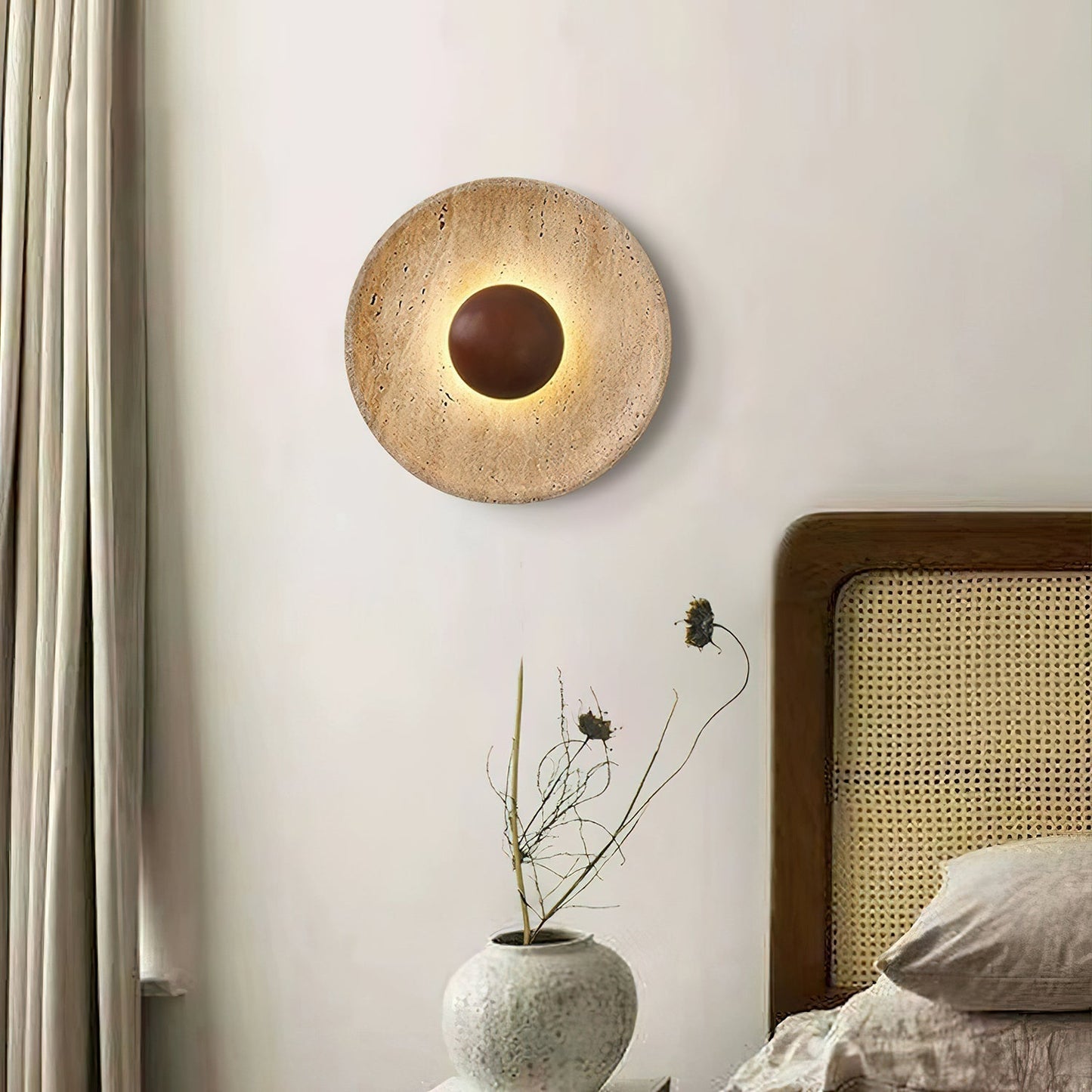 Solvintra | Sculpturale Travertijn Halo Steen Houten Wandlamp