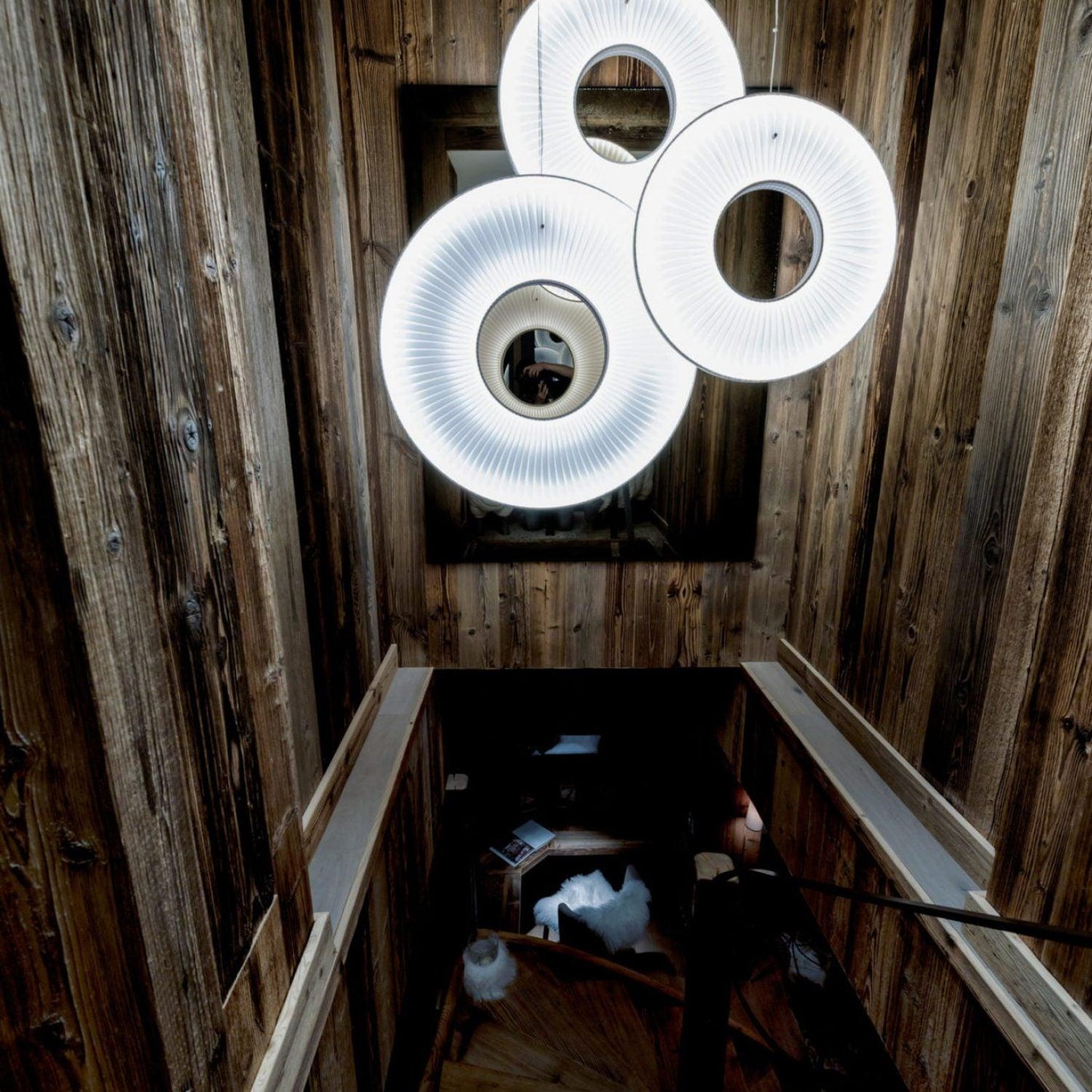 Elvandar | Geplooide Stof Architectonische Drijvende Hanglamp