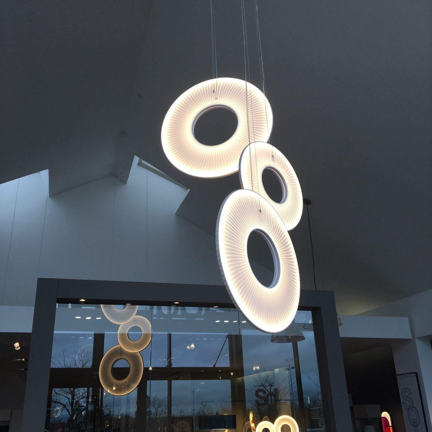 Elvandar | Geplooide Stof Architectonische Drijvende Hanglamp