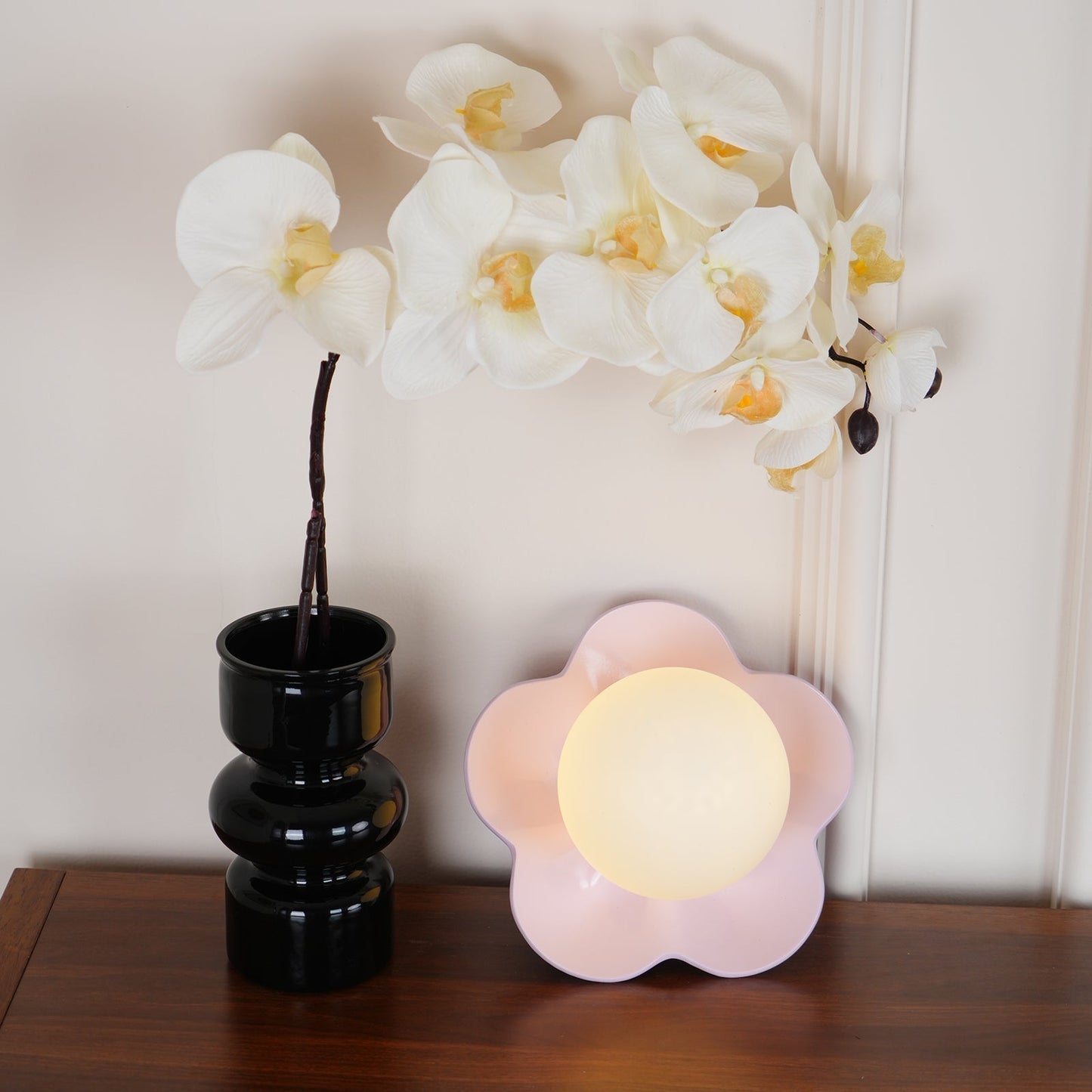 Elvorn | Speelse Hars Sculpturale Kunstglas Wandlamp