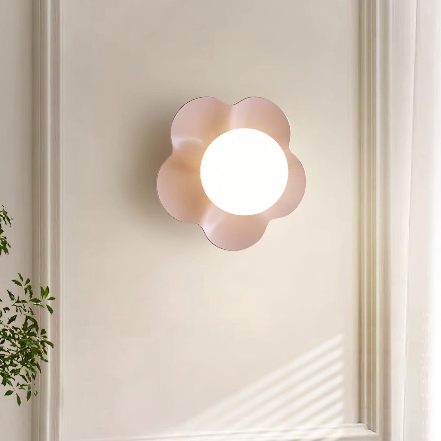 Elvorn | Speelse Hars Sculpturale Kunstglas Wandlamp