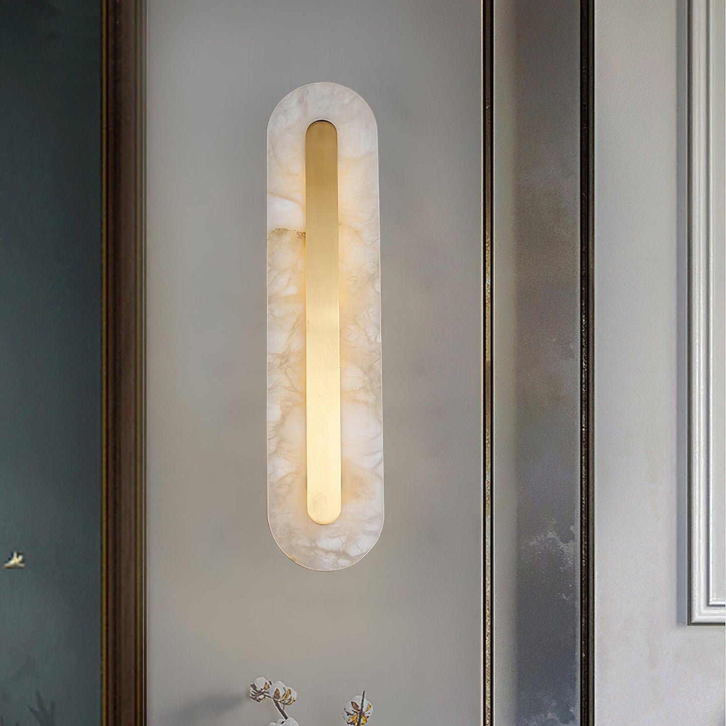 Corinthia | Albast cilindrische doorschijnende stenen wandlamp