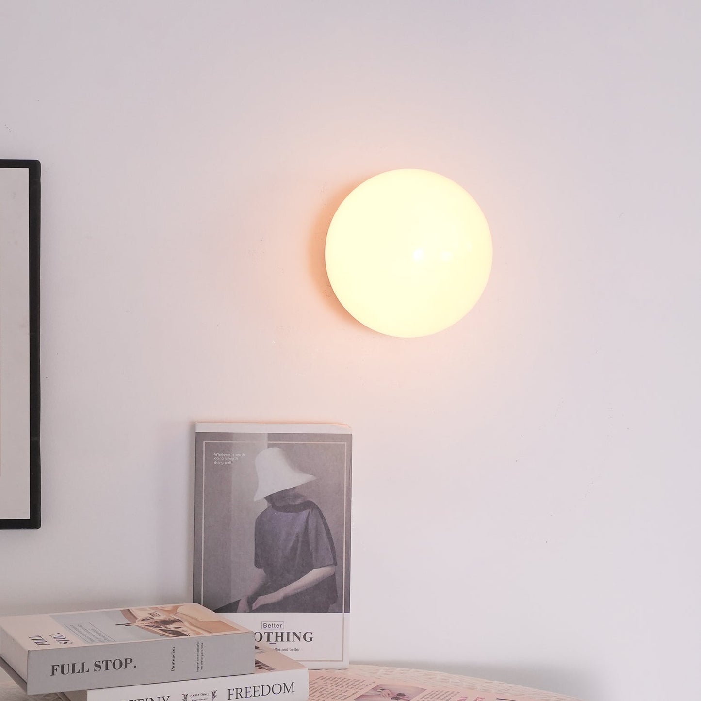Galdromic | Sculpturale Matglazen Bol Wandlamp