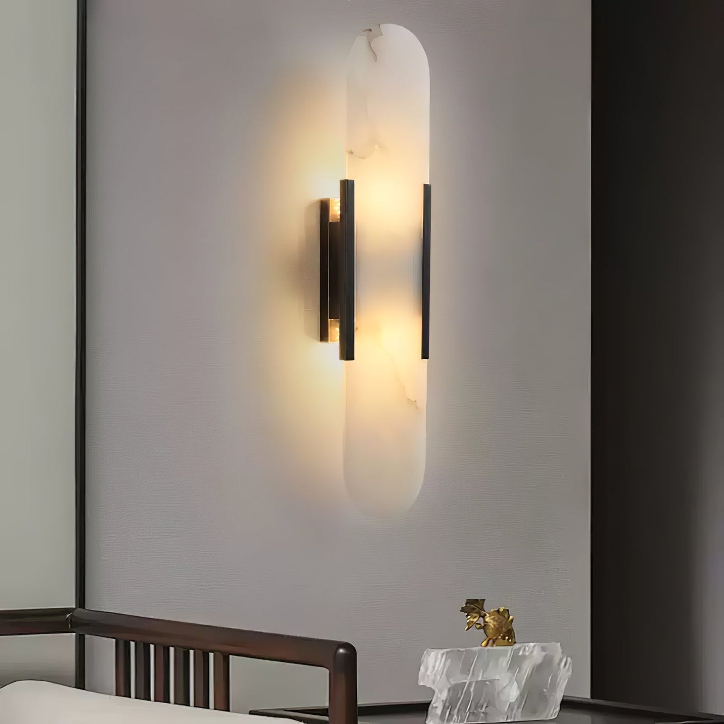 Ivalis | Moderne Verlengde Alabaster Steen Wandlamp