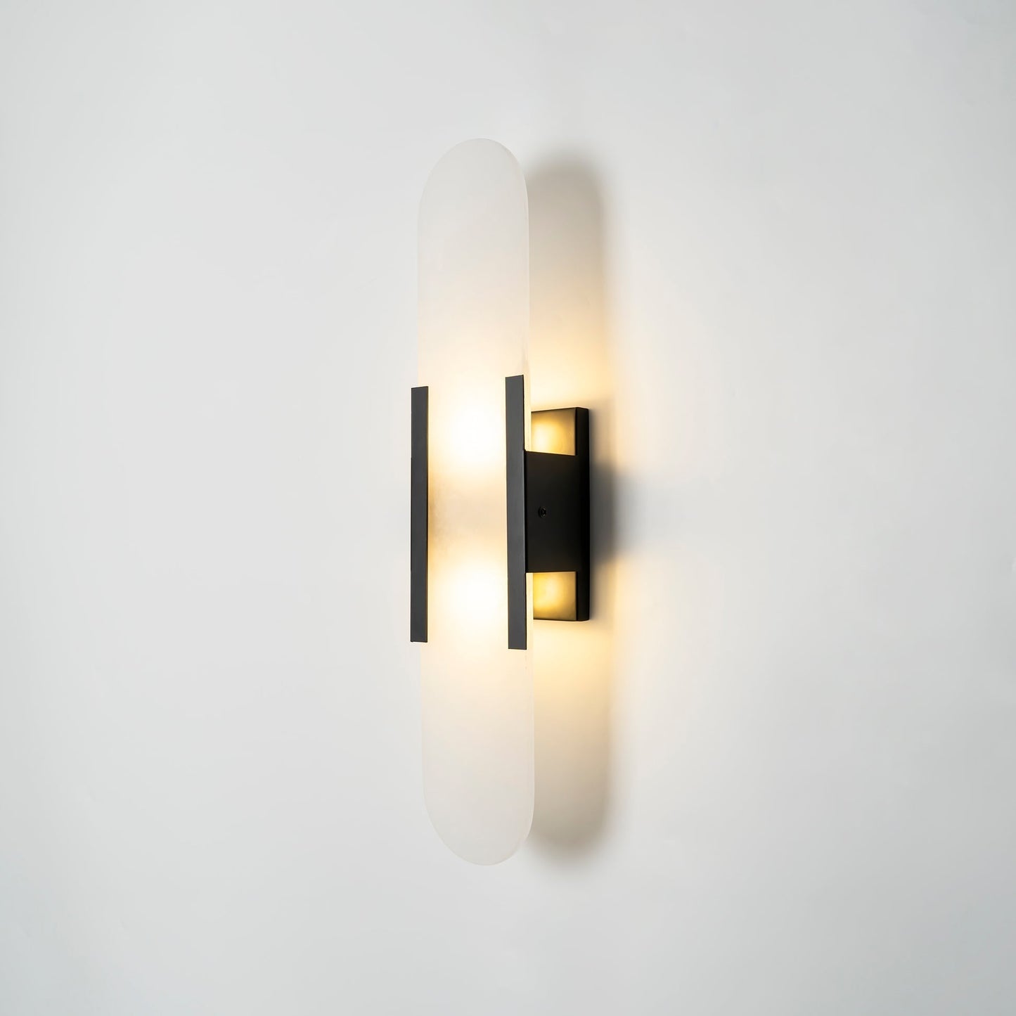Ivalis | Moderne Verlengde Alabaster Steen Wandlamp