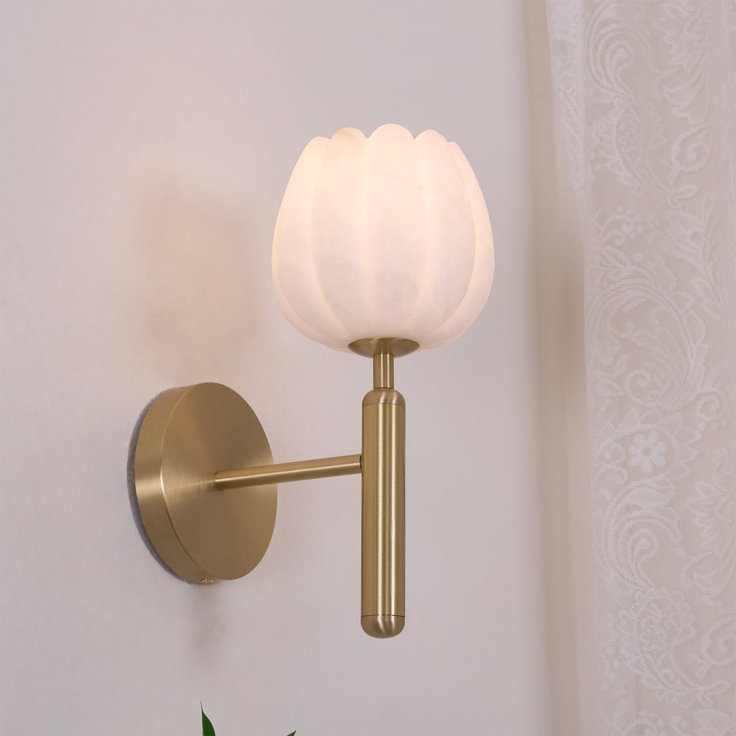 Lyhose | Botanische Alabaster Steen Bloem Sculptuur Wandlamp