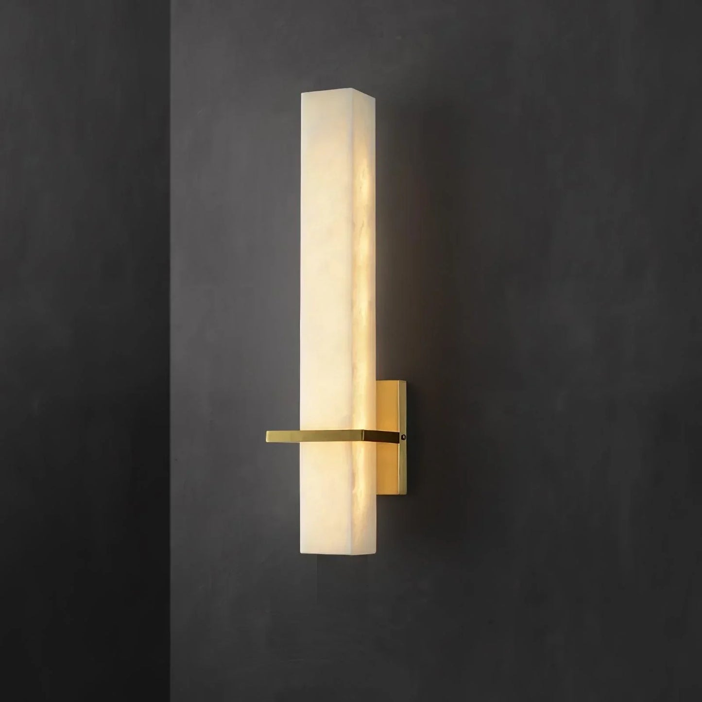 Litta | Luxe Cuboid Witte Alabaster en Messing Wandlamp
