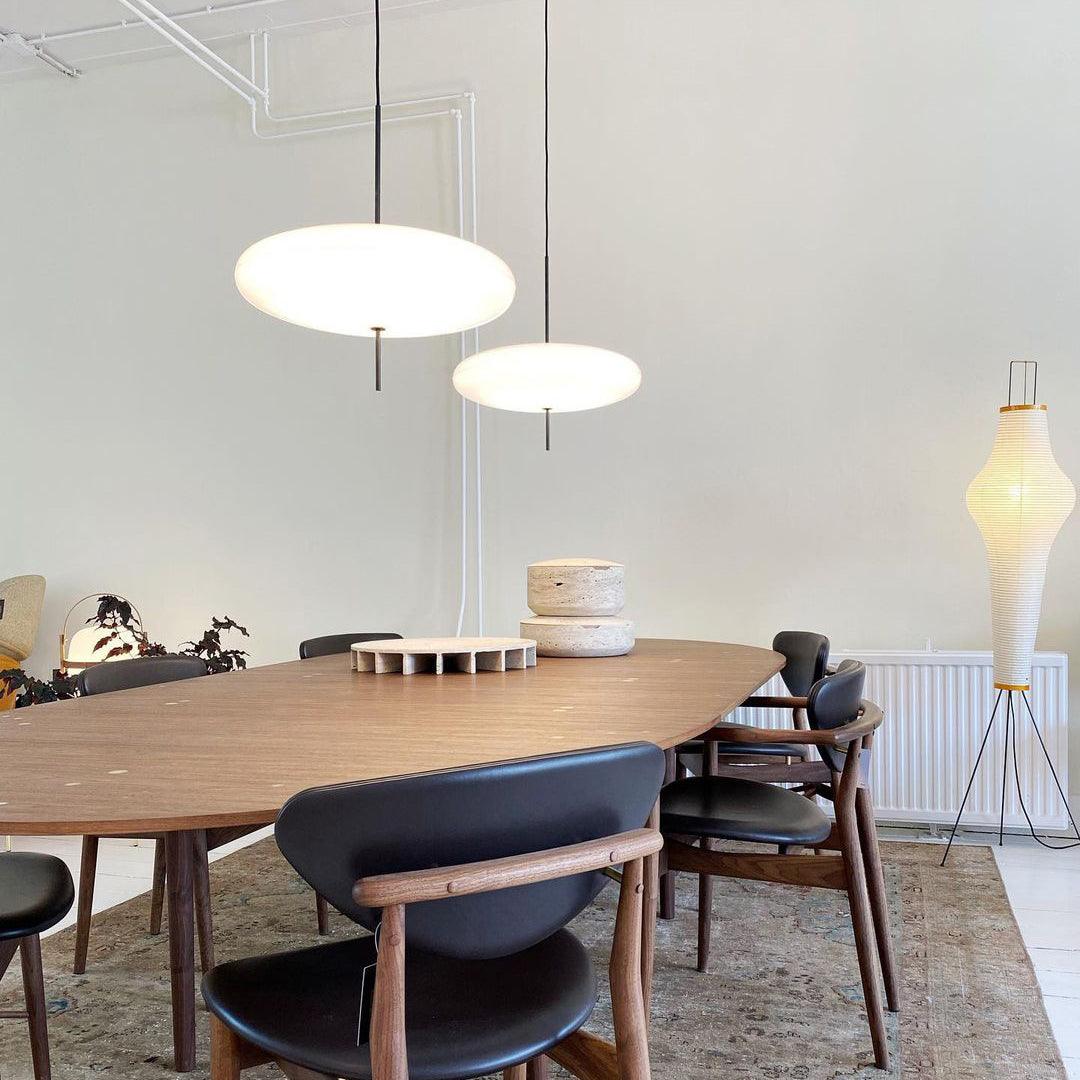 Belthorim | Opalescente Schijf Silhouet Minimalistische Hanglamp