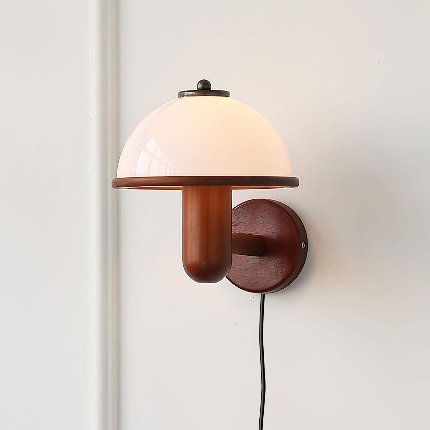 Belmontis | Paddenstoel silhouet gebogen houten kap wandlamp