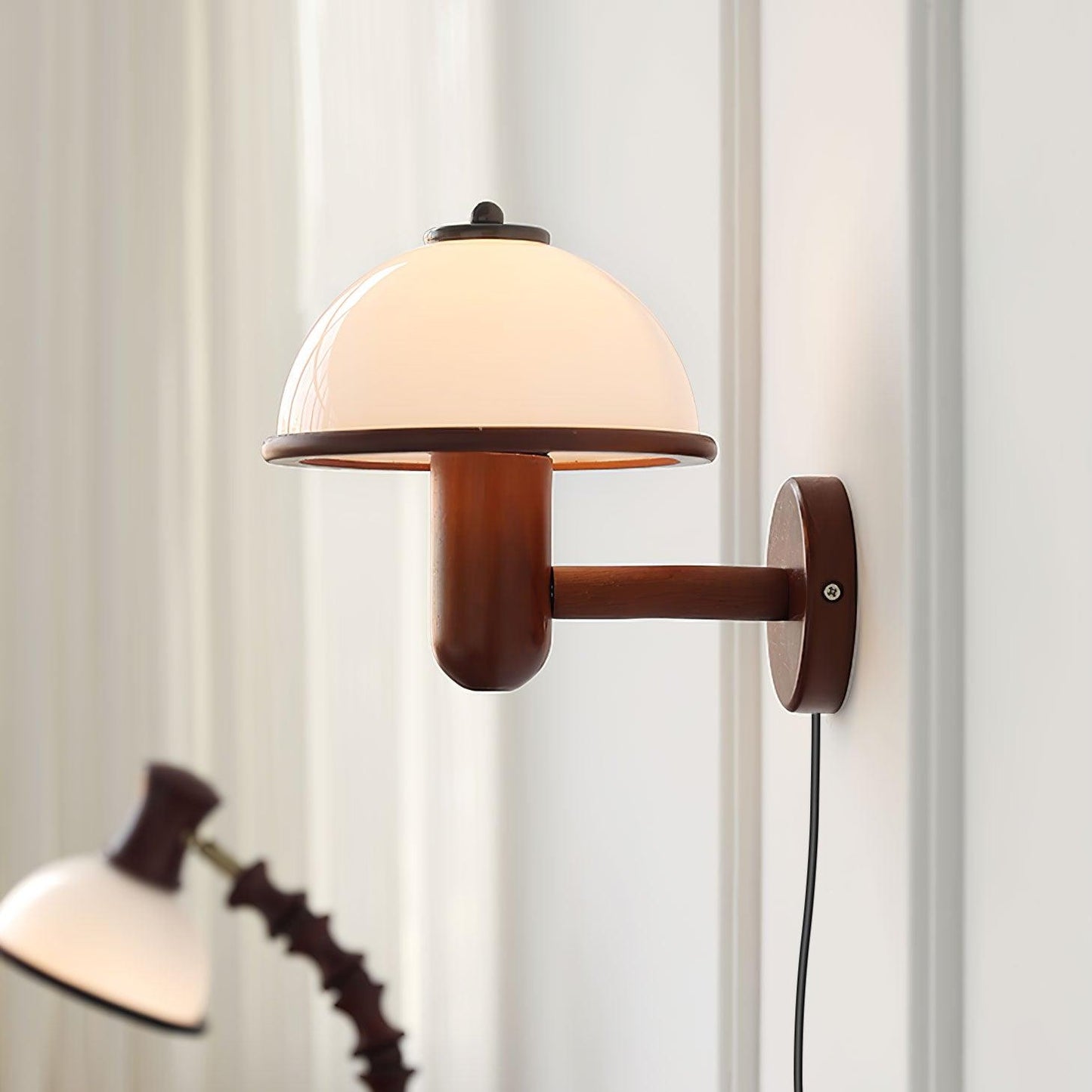 Belmontis | Paddenstoel silhouet gebogen houten kap wandlamp