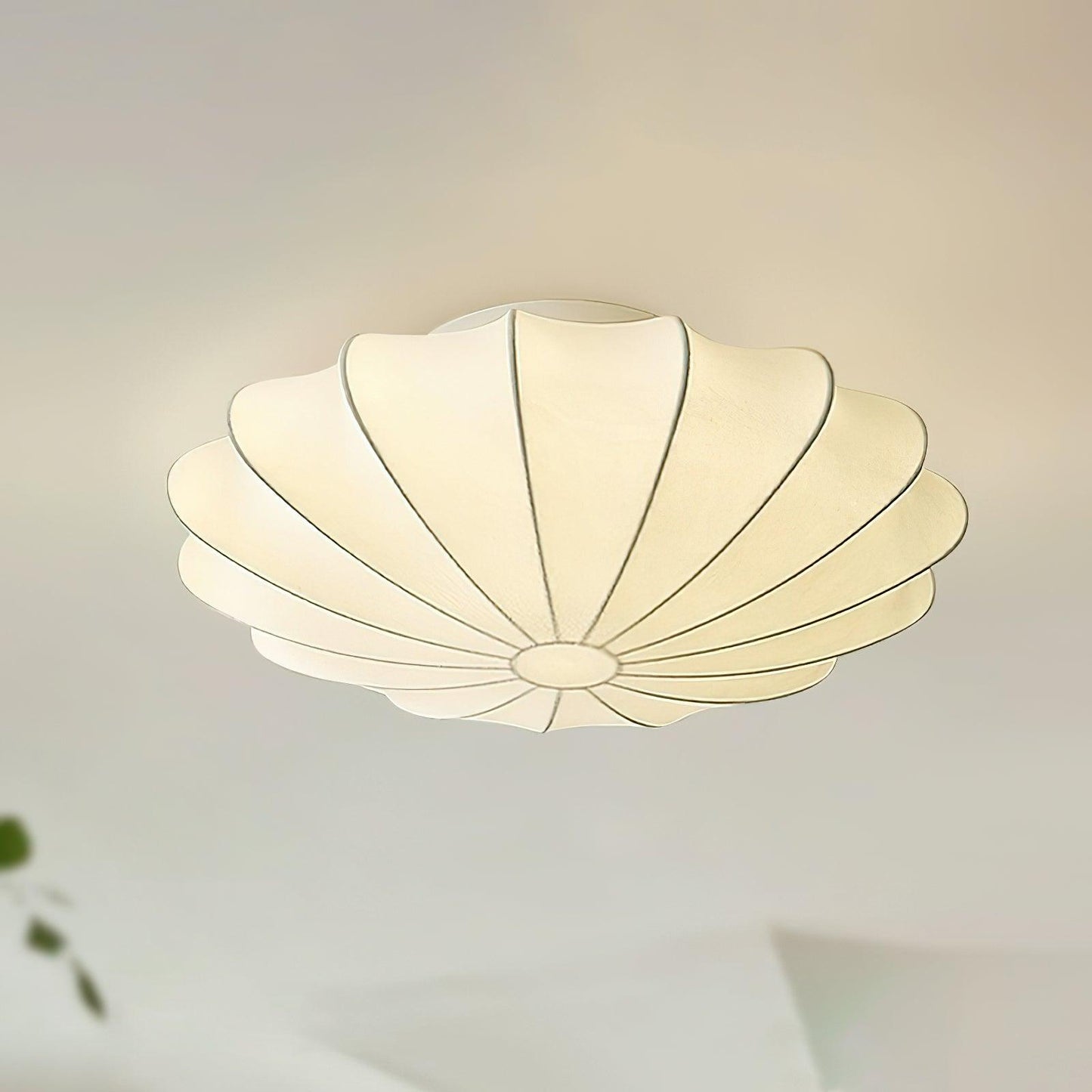 Korisand | Mid-century geometrische sculpturale zijden mesh plafondlamp