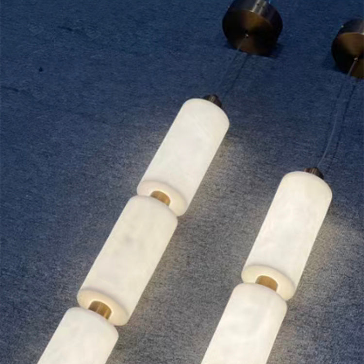 Lythara | Lineaire Minimalistische Alabaster Steen Kolom Hanglamp