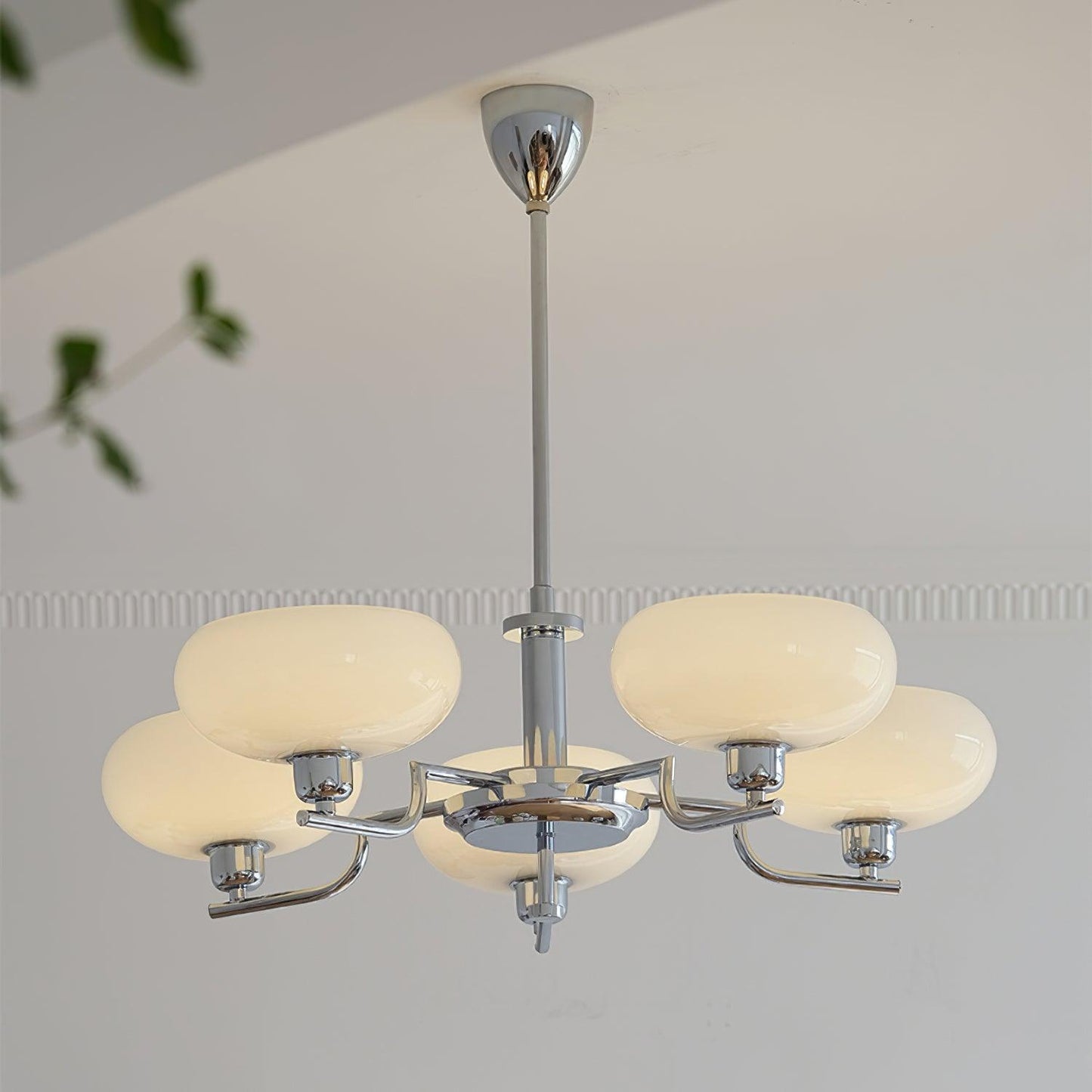 Sythos | Sferische Glazen Globe Messing Frame Hemelse Kroonluchter