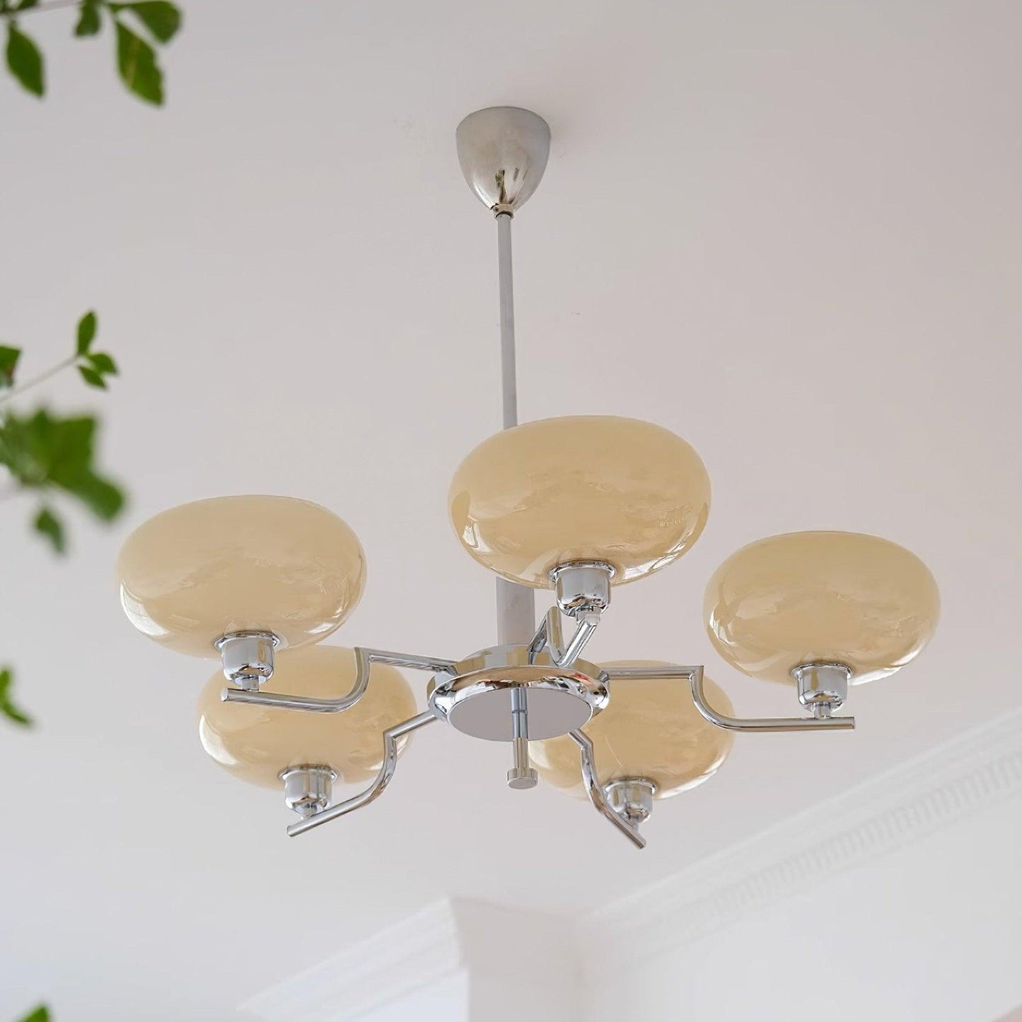 Sythos | Sferische Glazen Globe Messing Frame Hemelse Kroonluchter